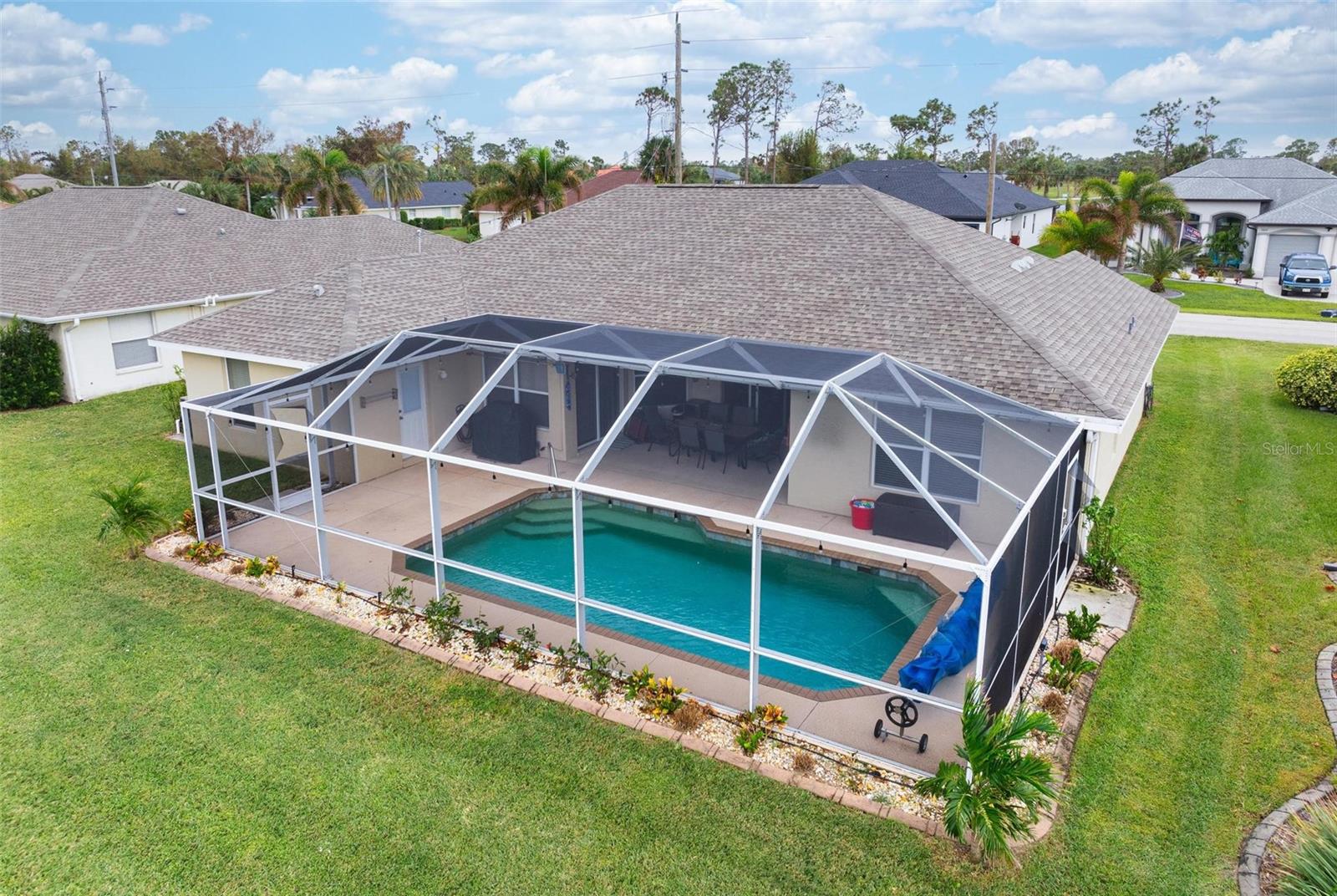 665 ROTONDA CIR