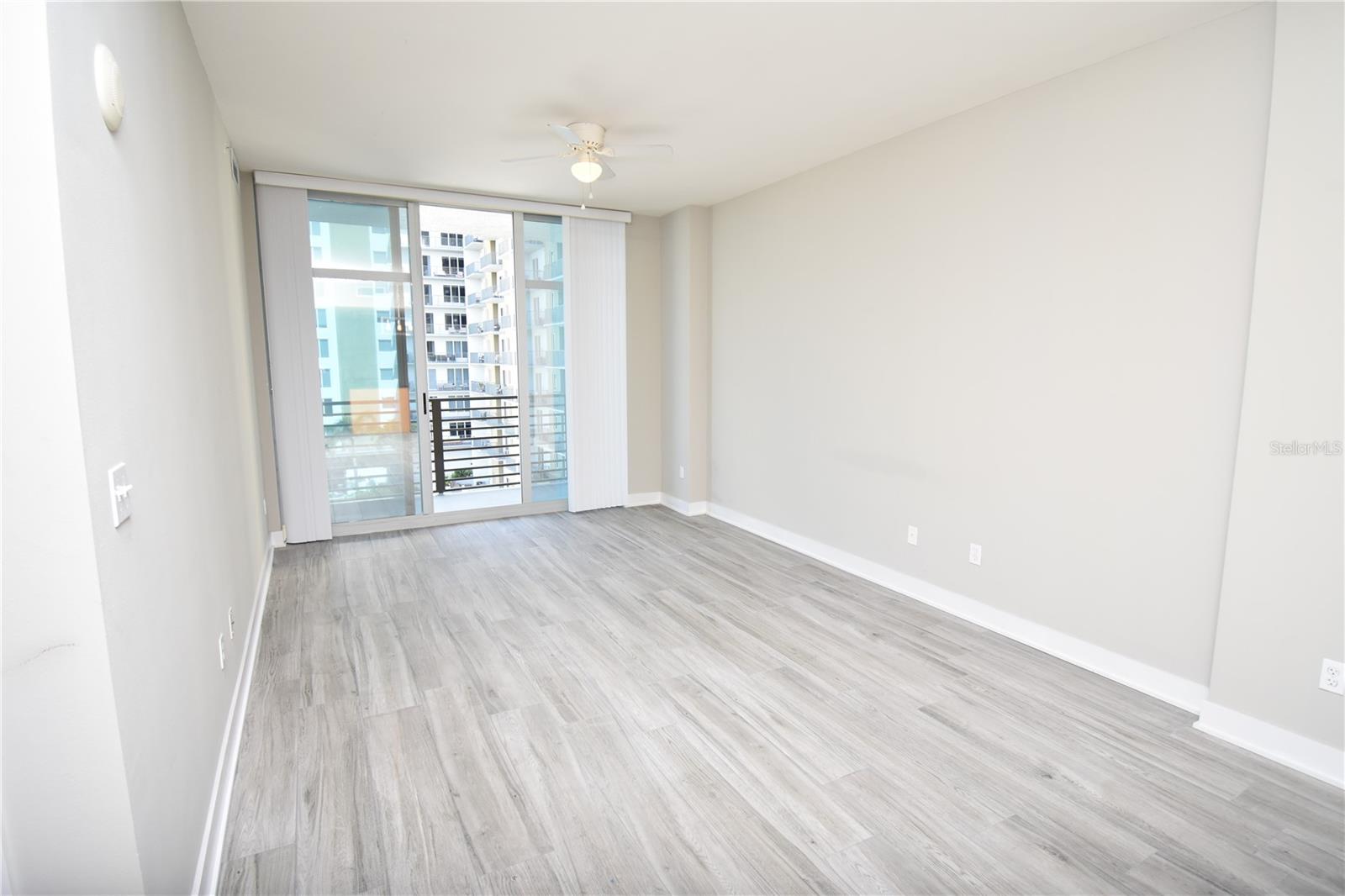 1120 E KENNEDY BLVD #1423