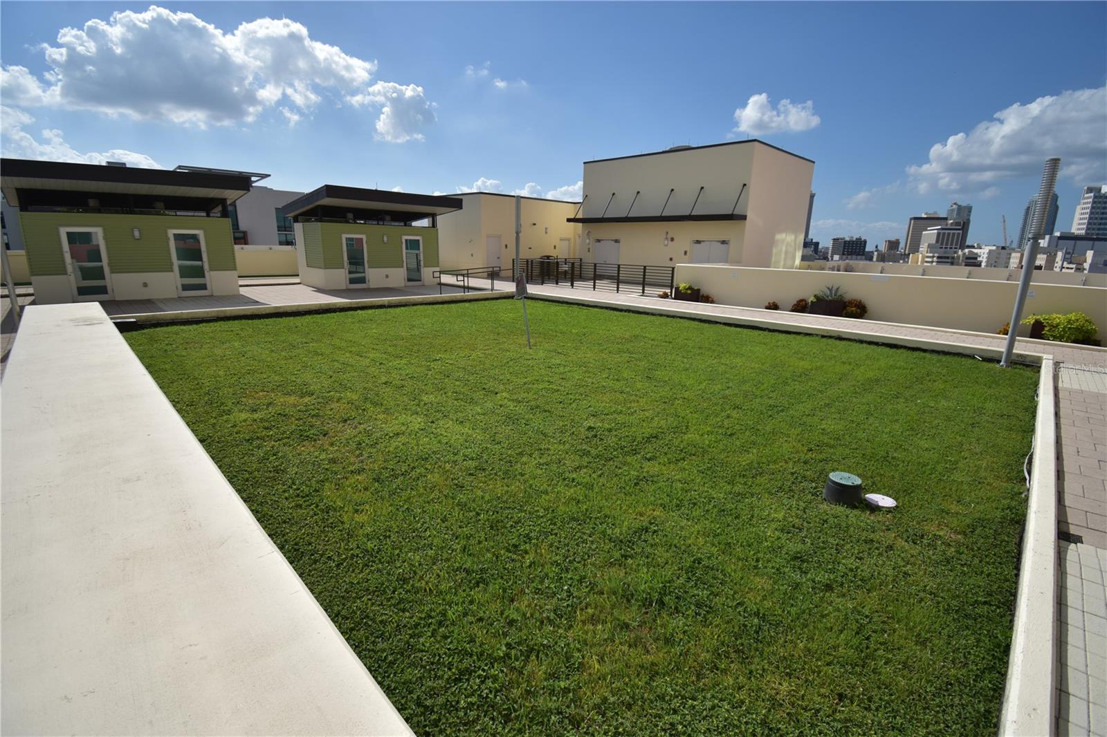 1120 E KENNEDY BLVD #1423
