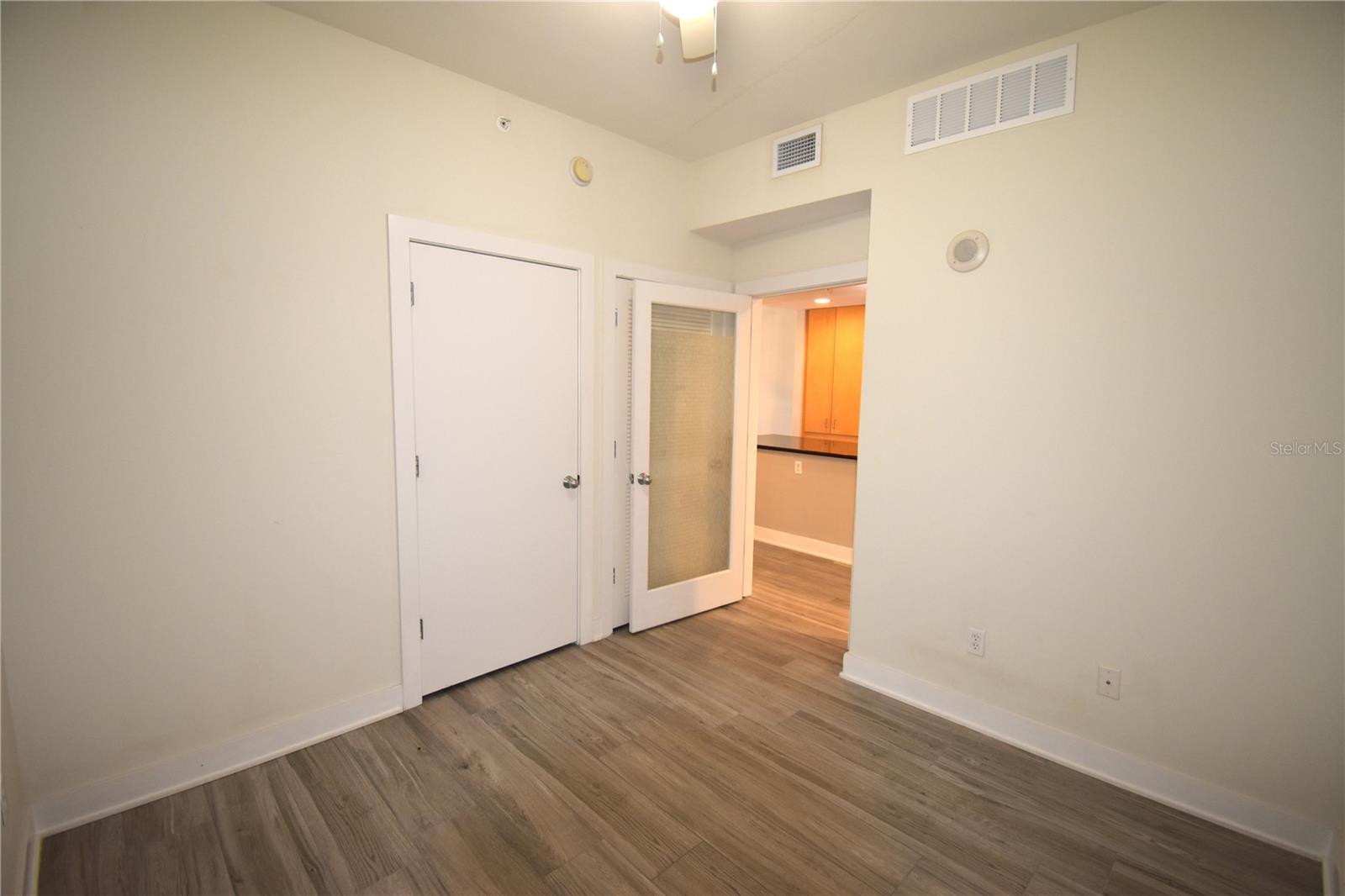 1120 E KENNEDY BLVD #1423