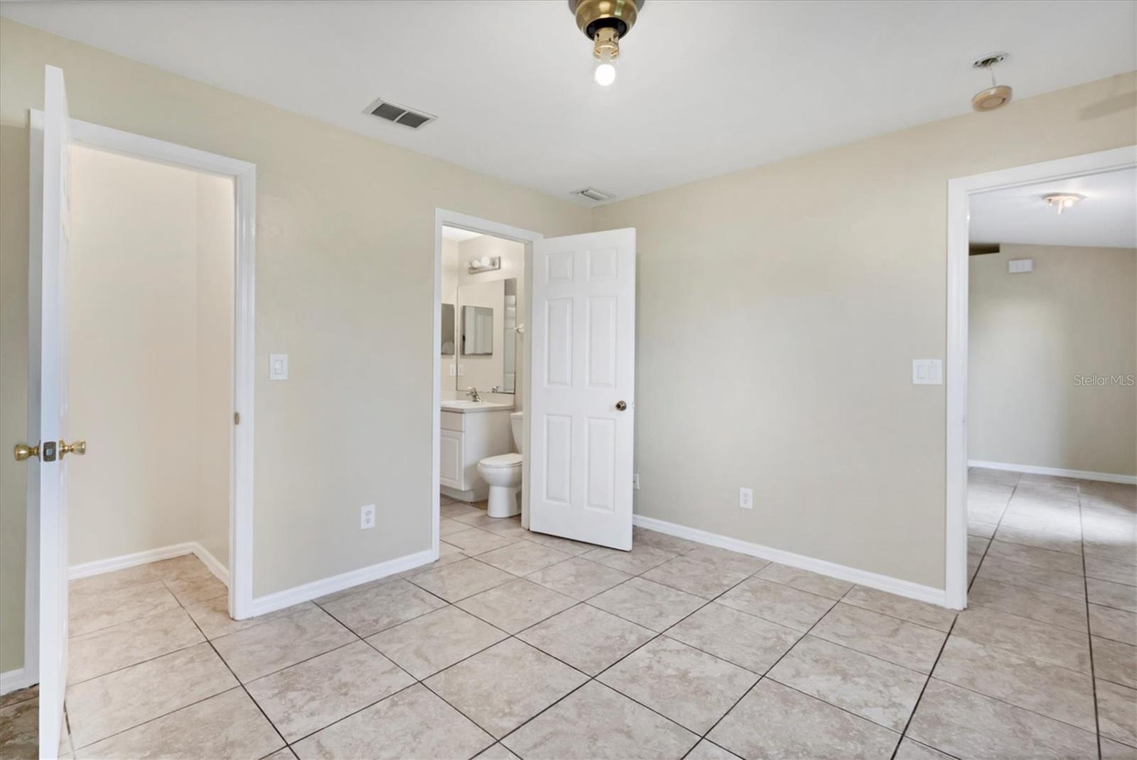 626 SW 27TH TER