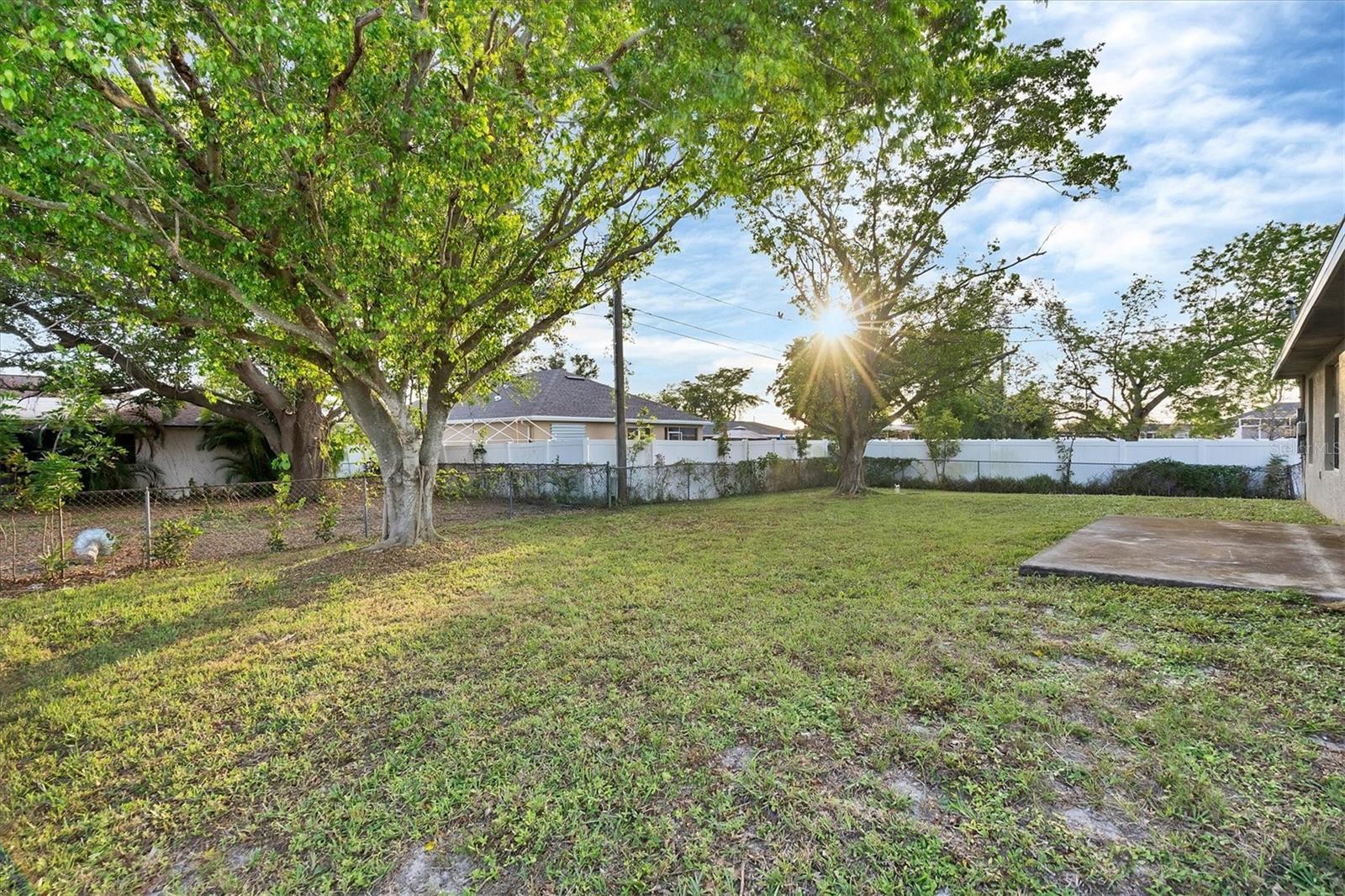 626 SW 27TH TER