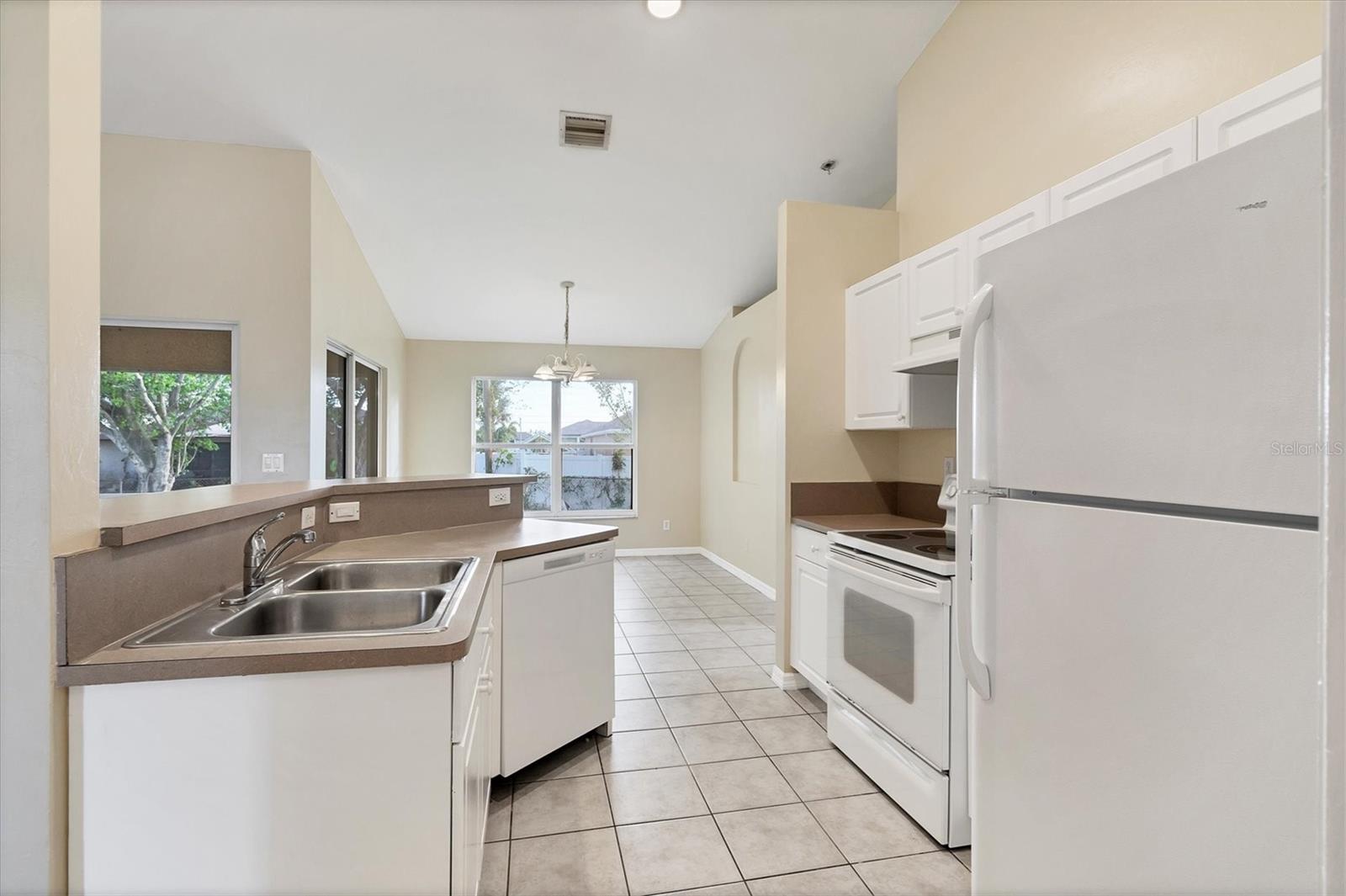 626 SW 27TH TER