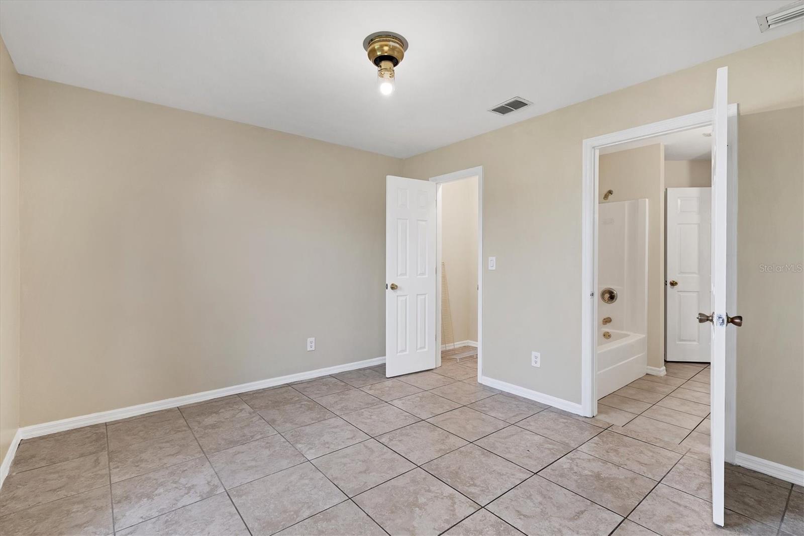626 SW 27TH TER