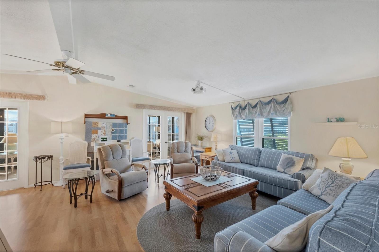 735 SUMMERSEA CT