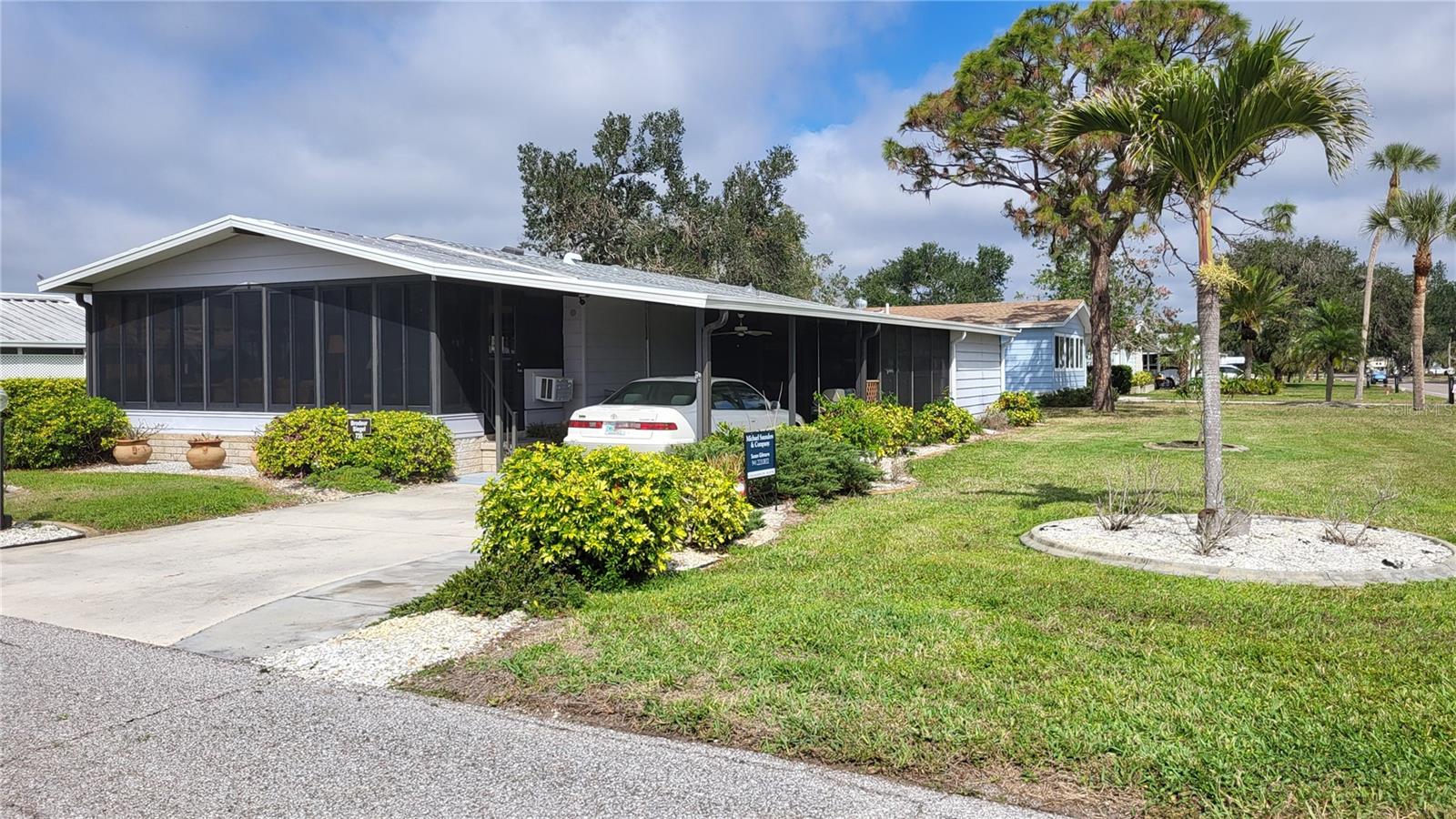 735 SUMMERSEA CT