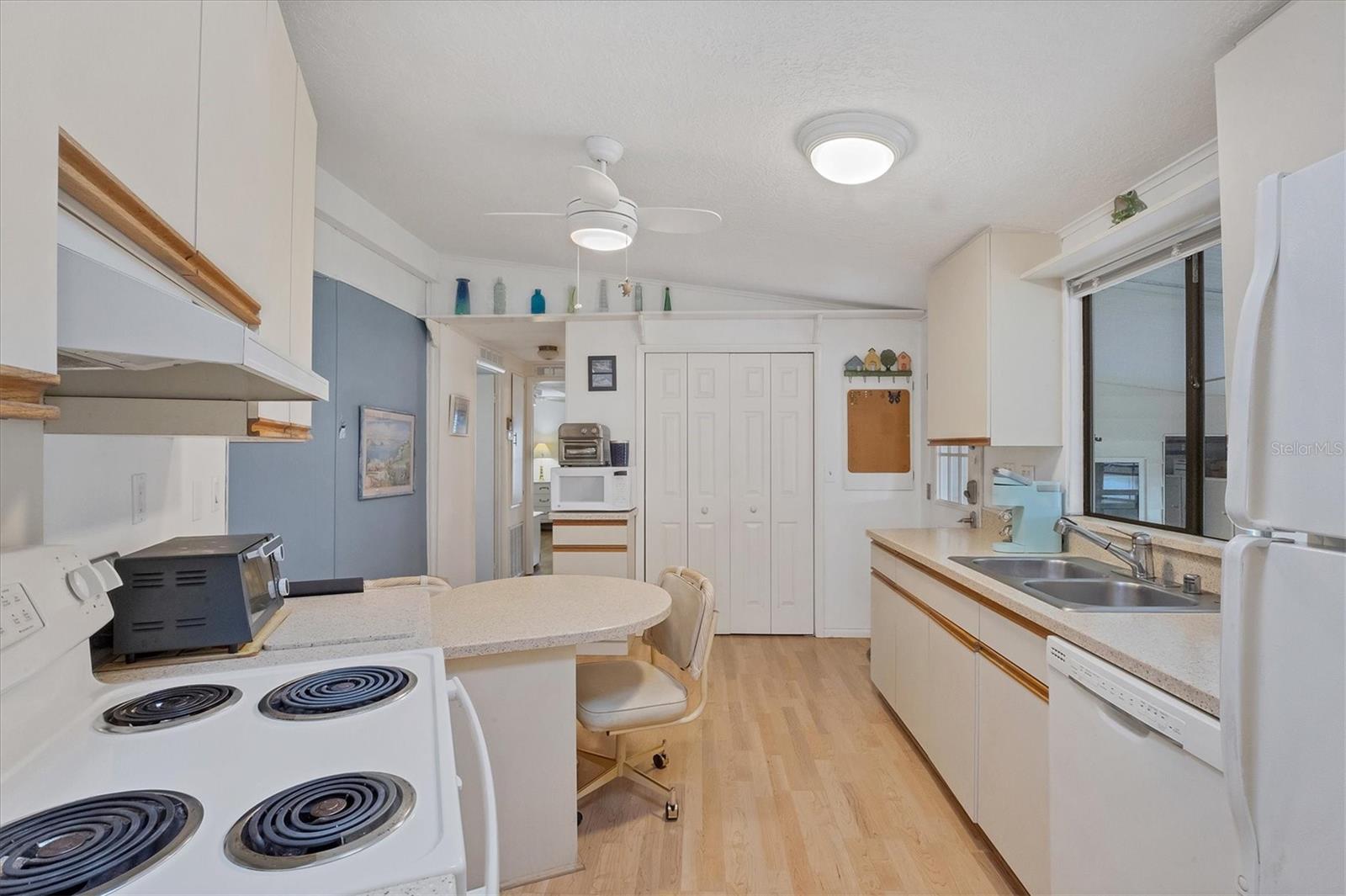 735 SUMMERSEA CT