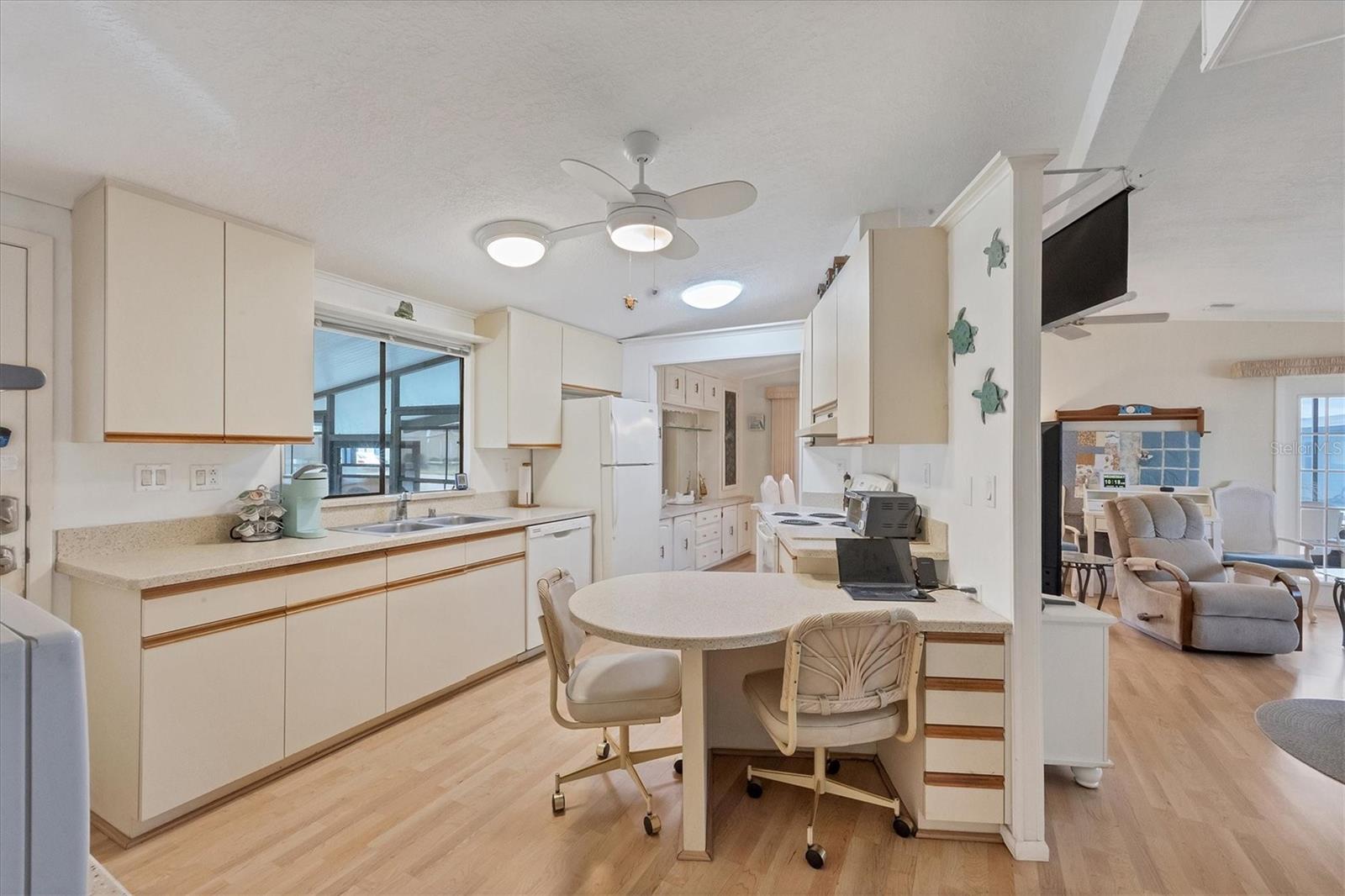 735 SUMMERSEA CT