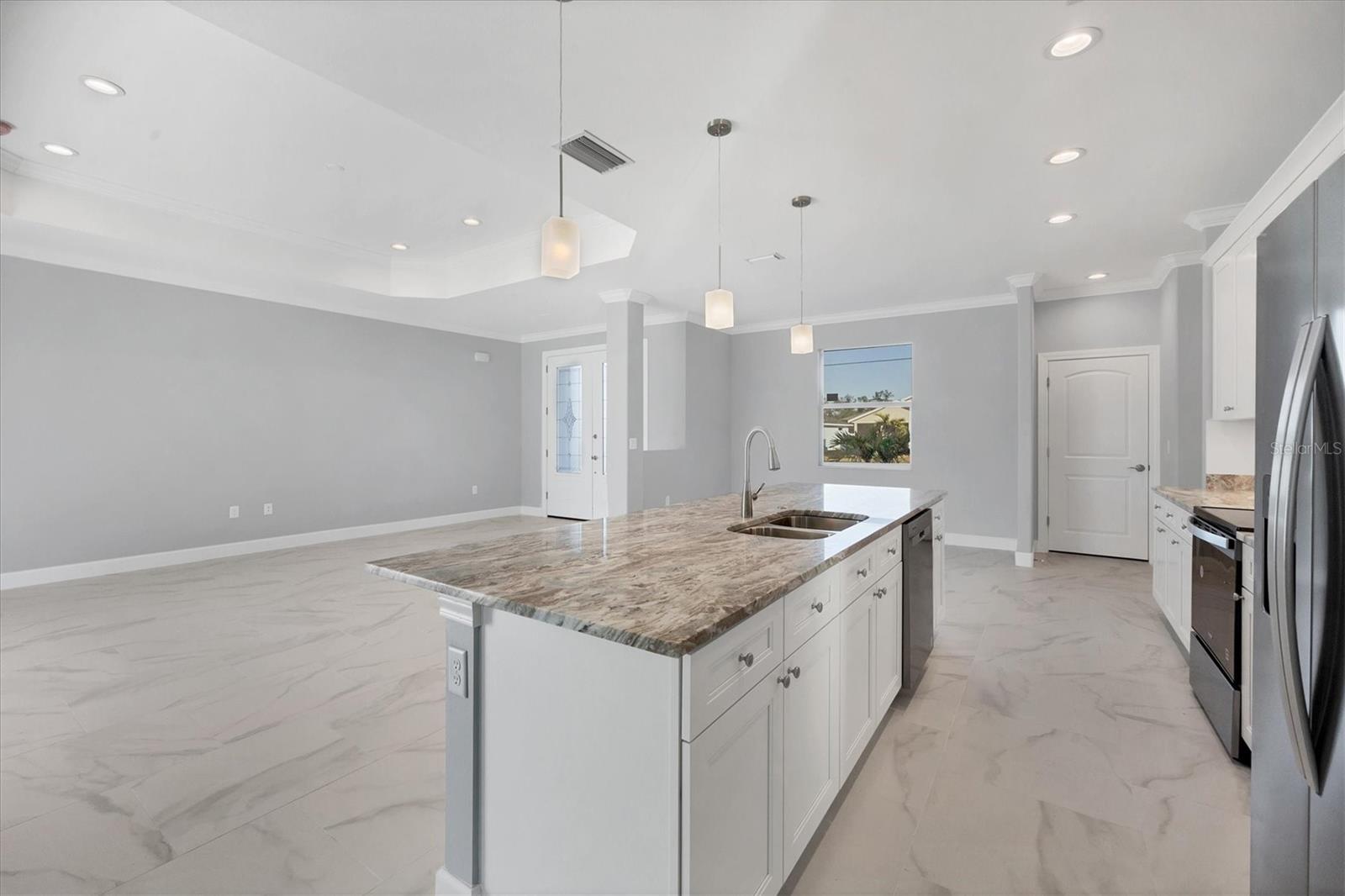 119 WHITE PINE DR