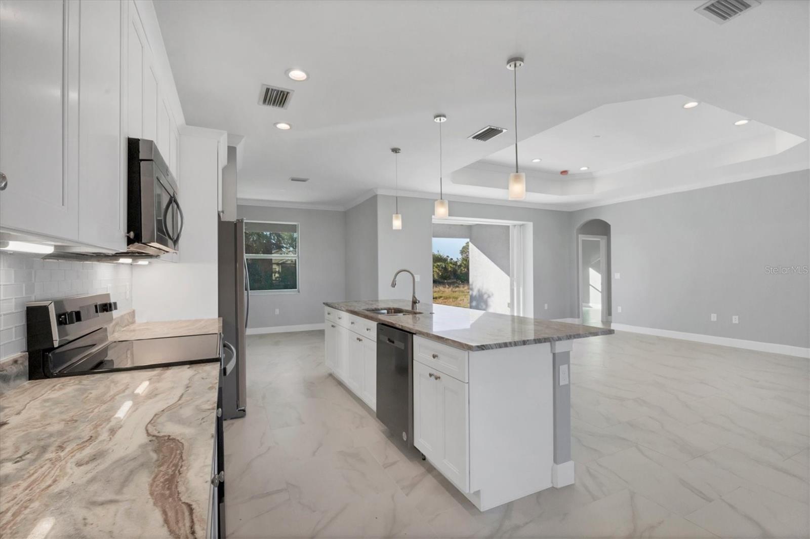 119 WHITE PINE DR