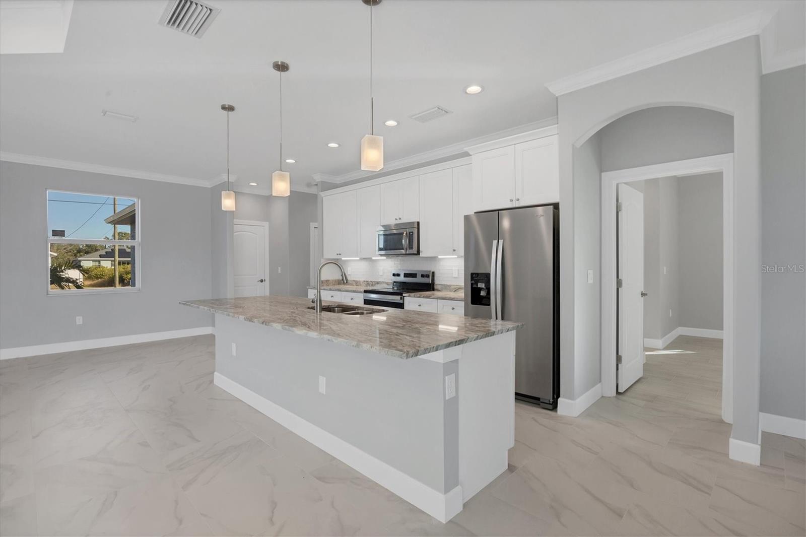 119 WHITE PINE DR