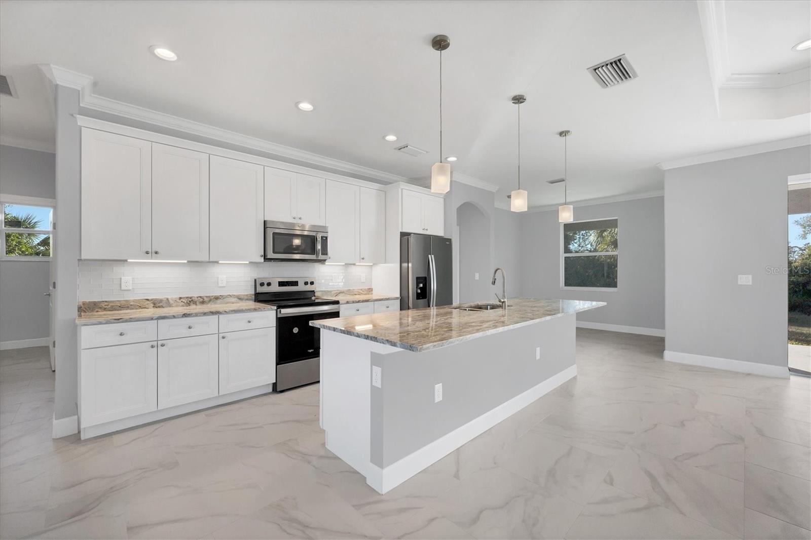 119 WHITE PINE DR