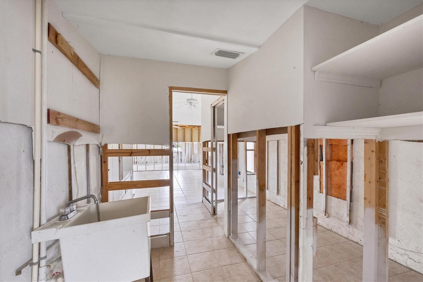 8164 ROBERT ST
