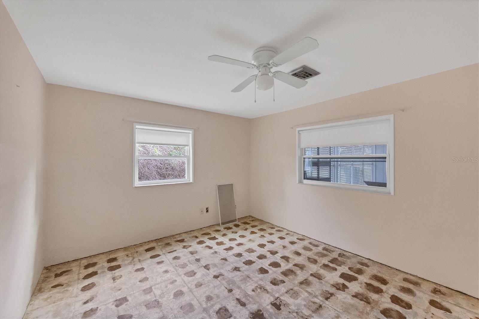8164 ROBERT ST