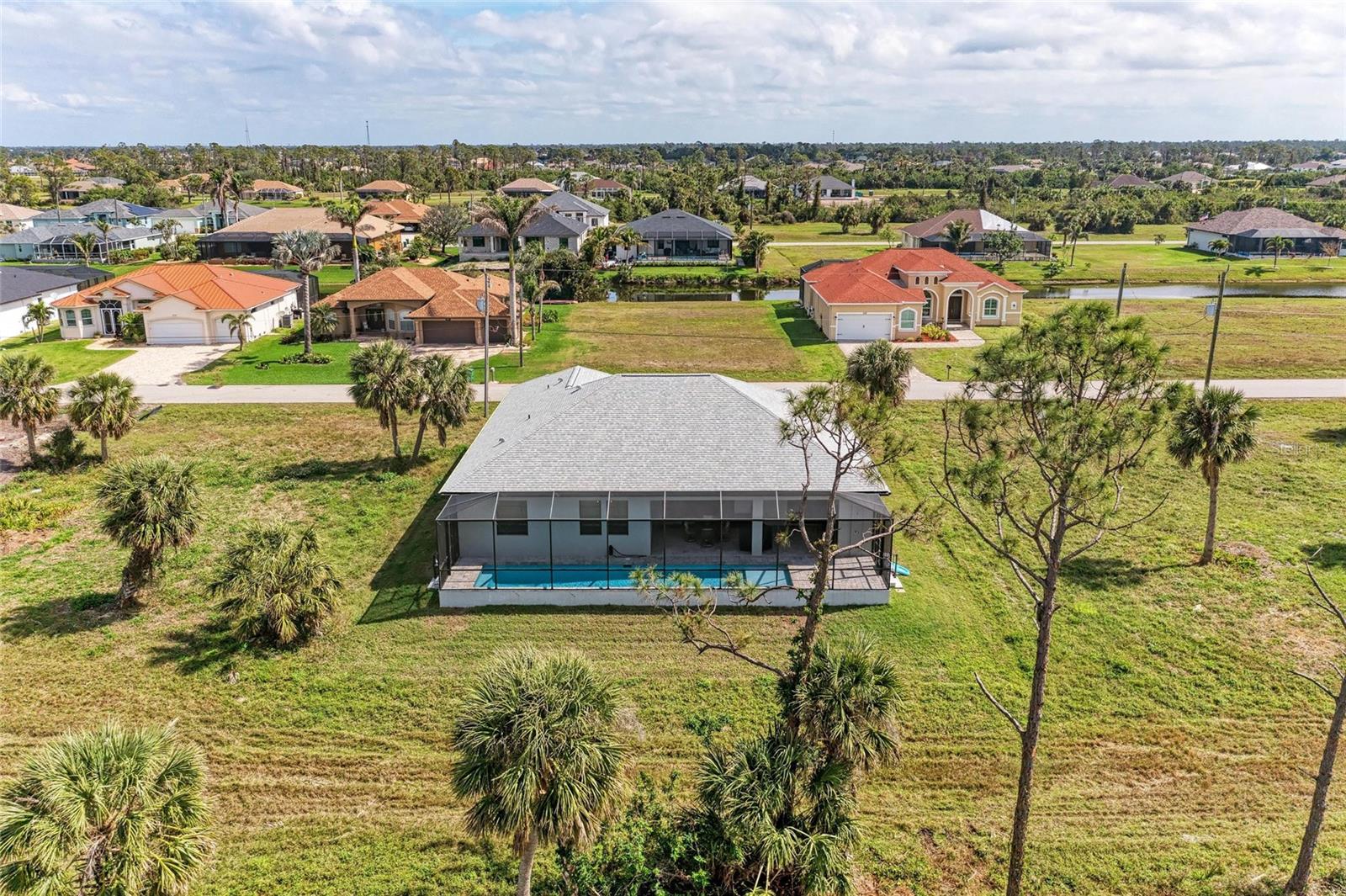 237 W PINE VALLEY LN