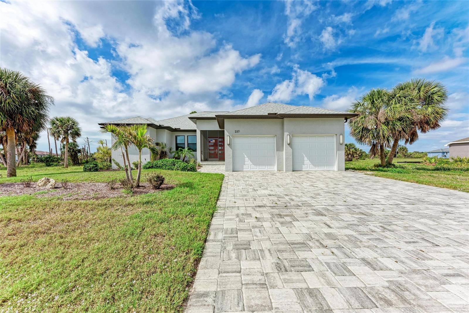 237 W PINE VALLEY LN
