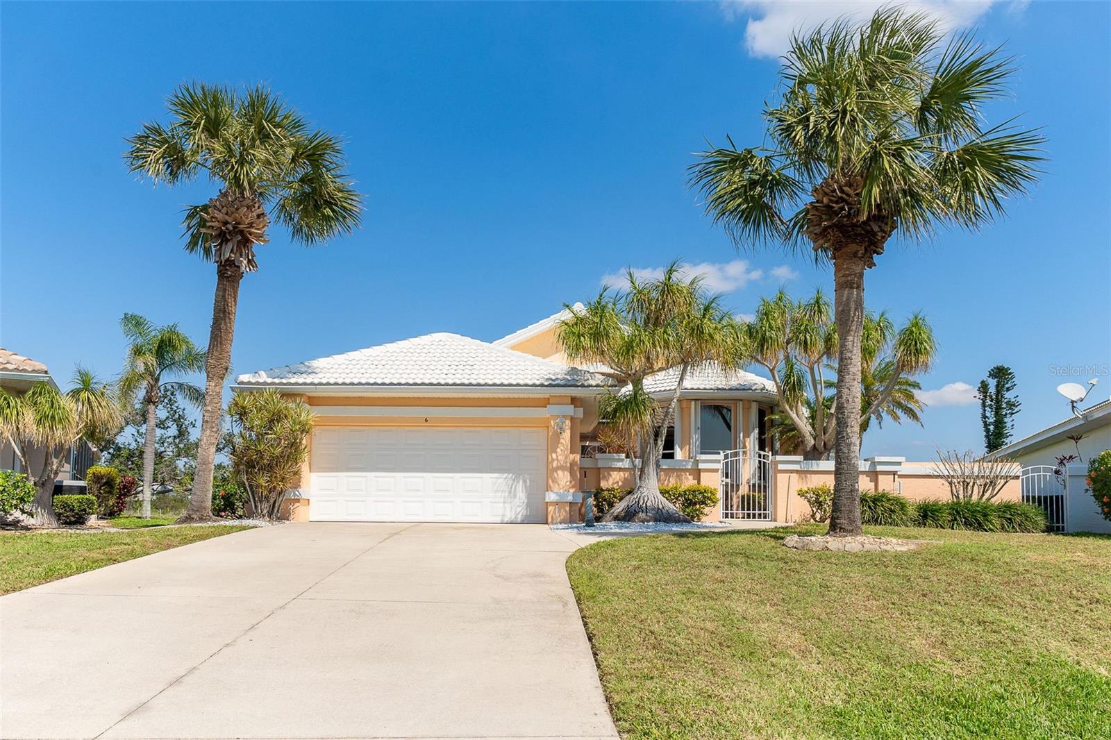 6 WINDWARD CT
