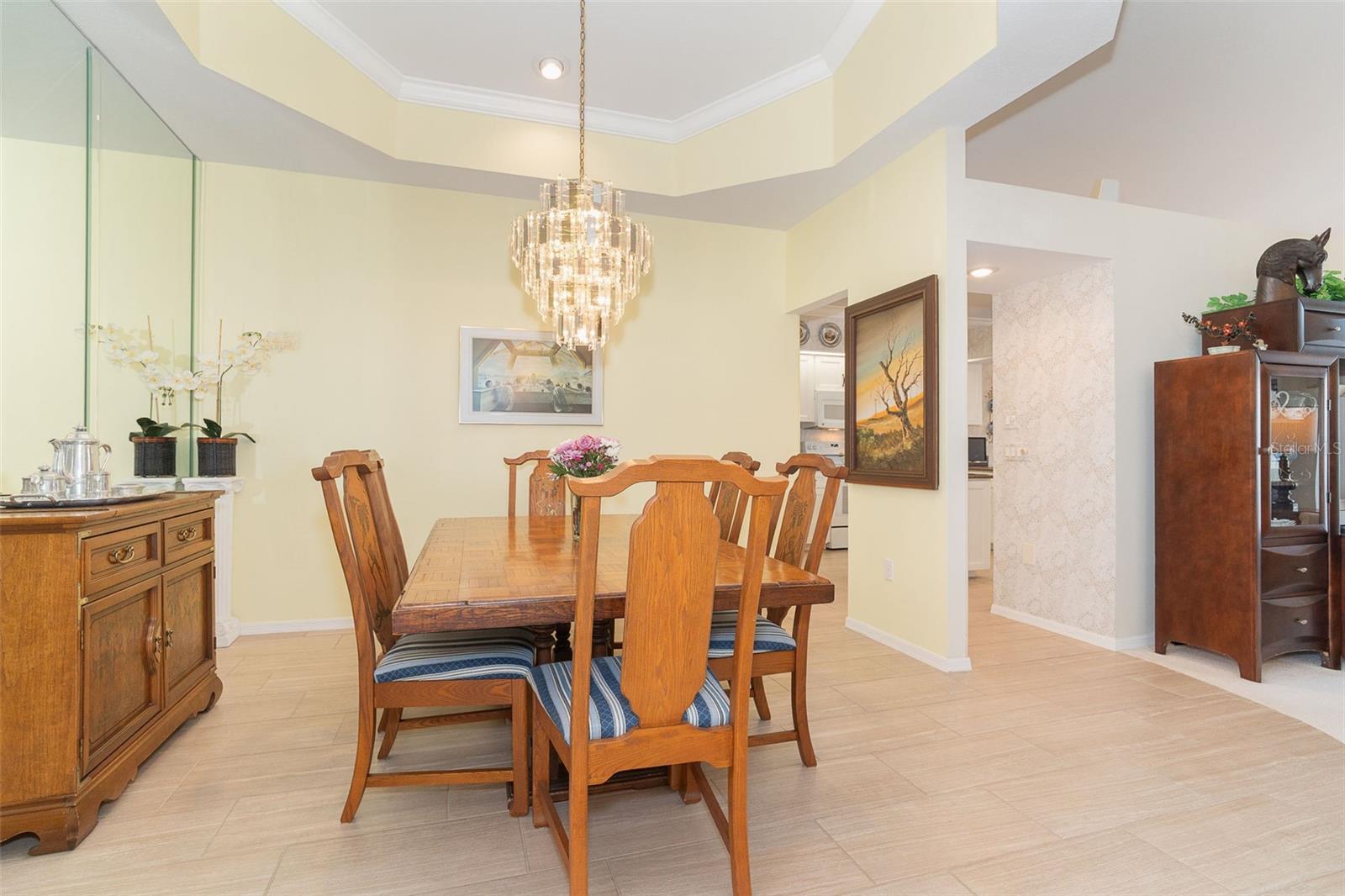 6 WINDWARD CT