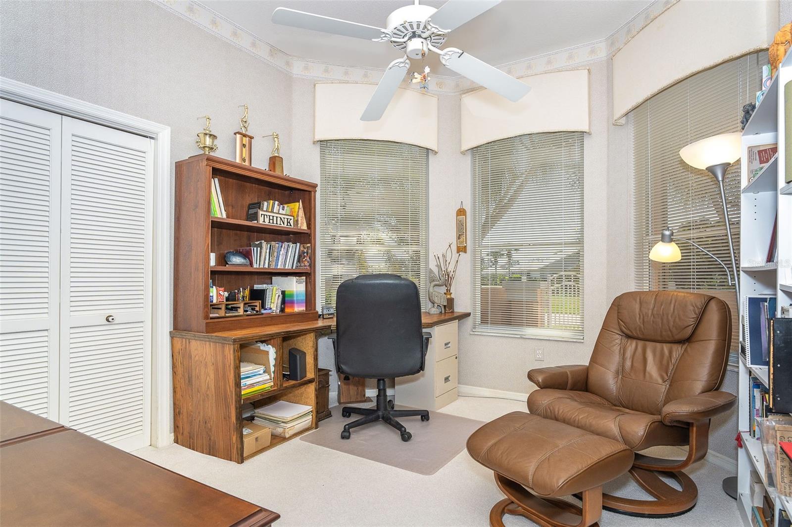 6 WINDWARD CT
