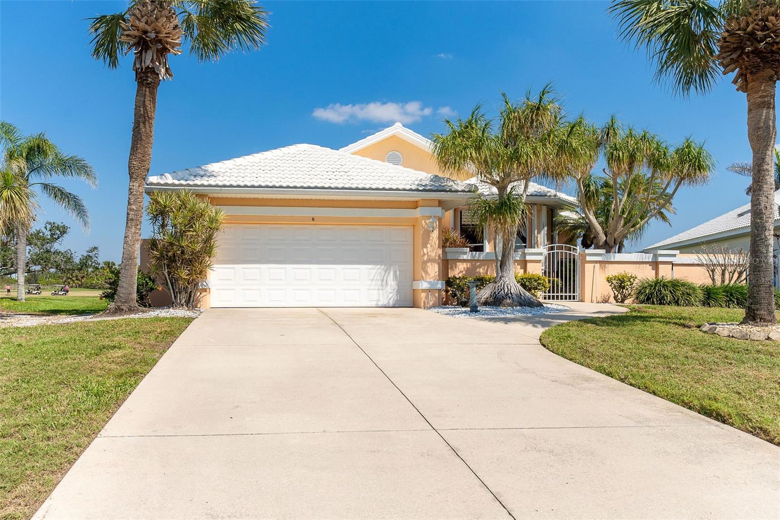 6 WINDWARD CT