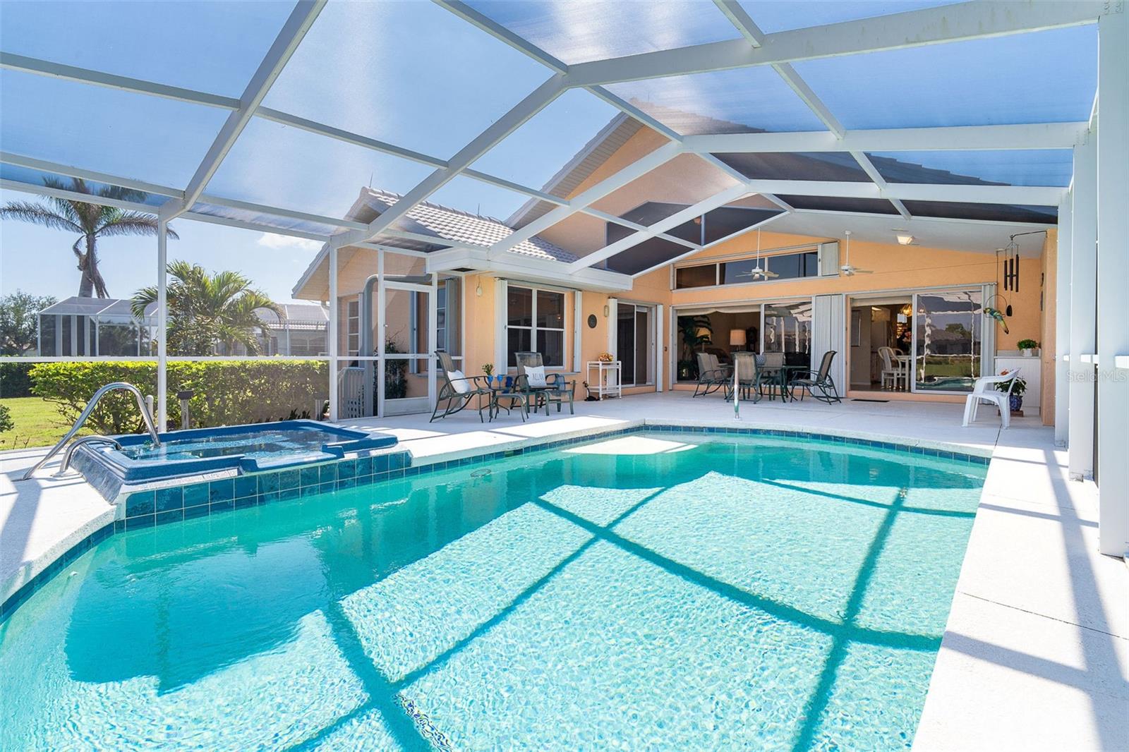 6 WINDWARD CT