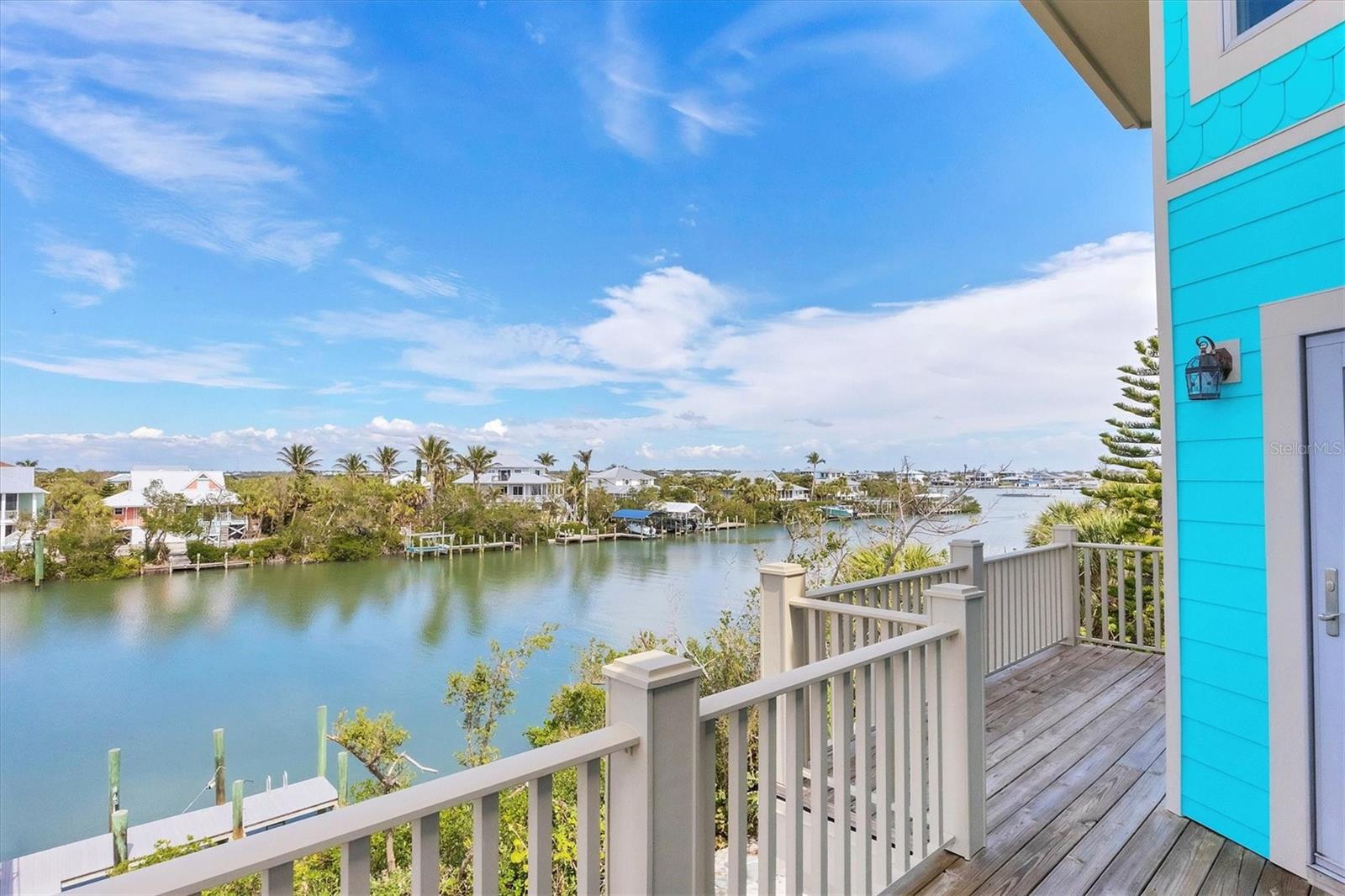 50 TARPON WAY