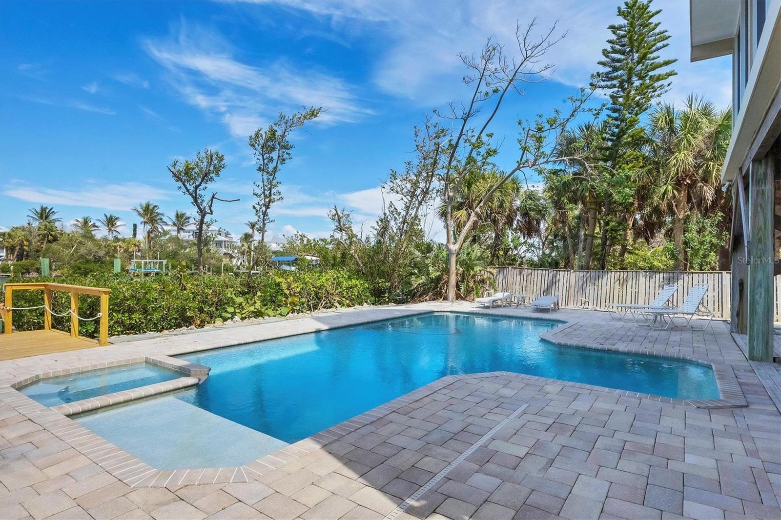 50 TARPON WAY