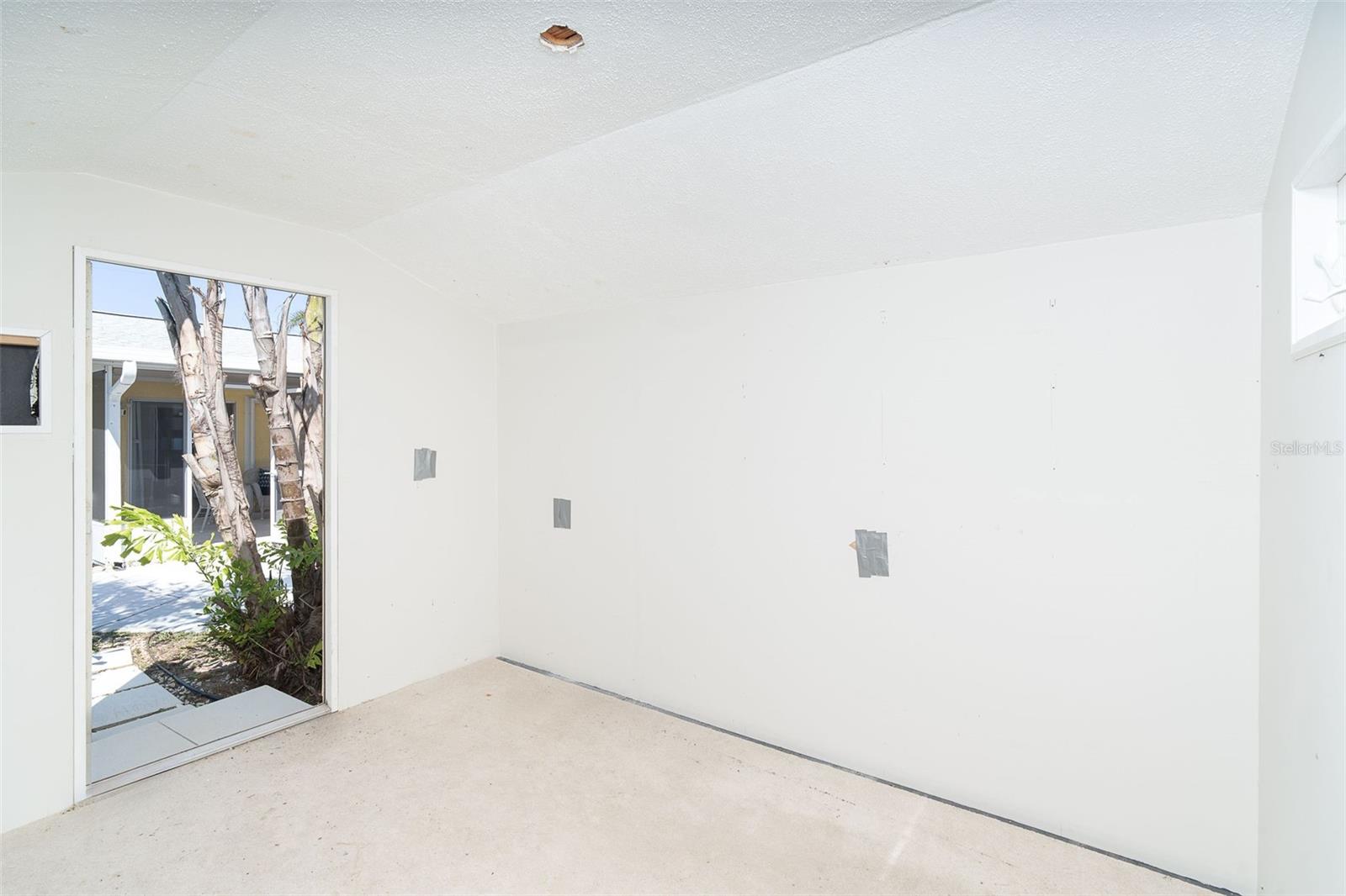 9330 MIGUE CIR