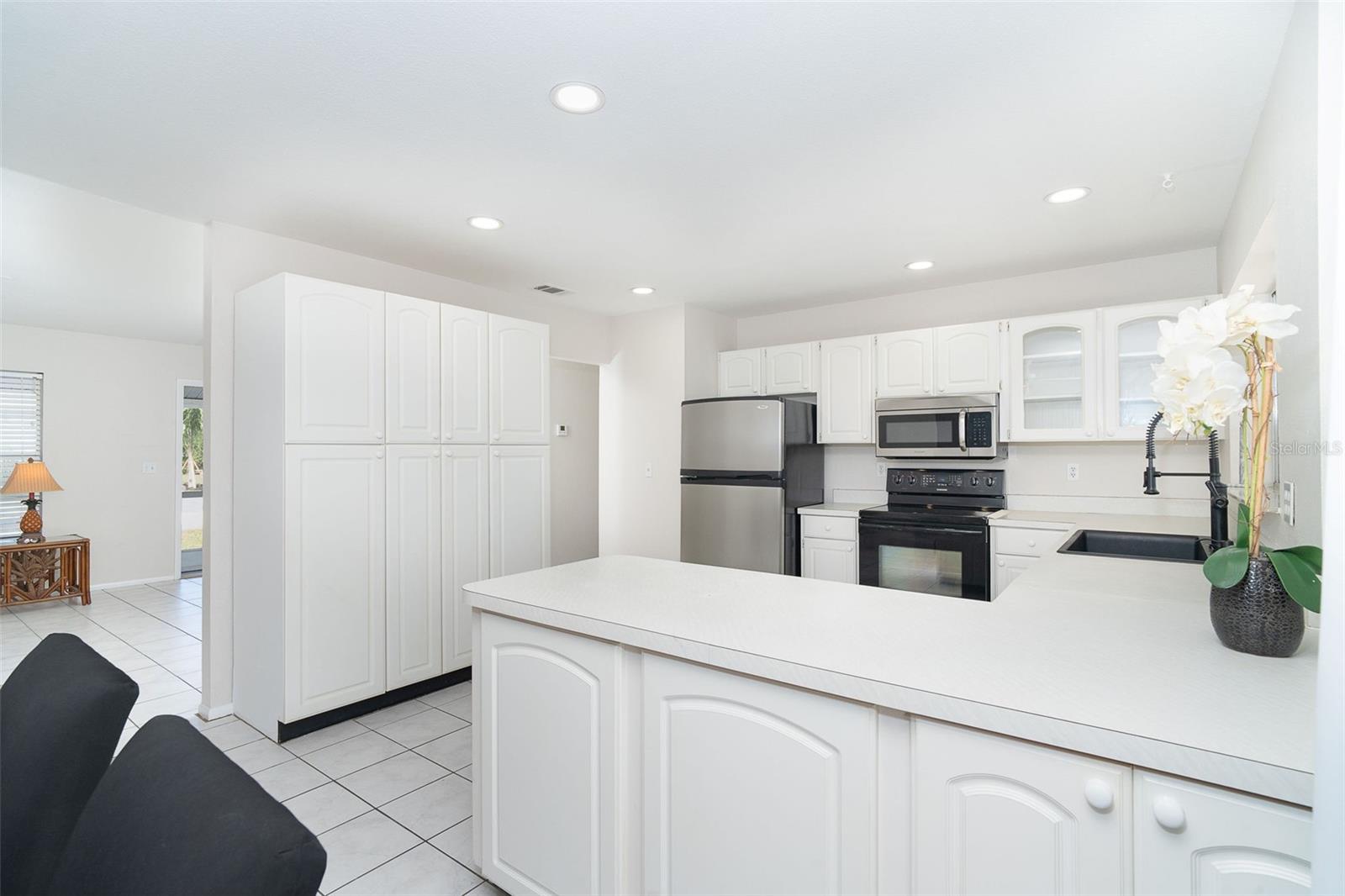9330 MIGUE CIR