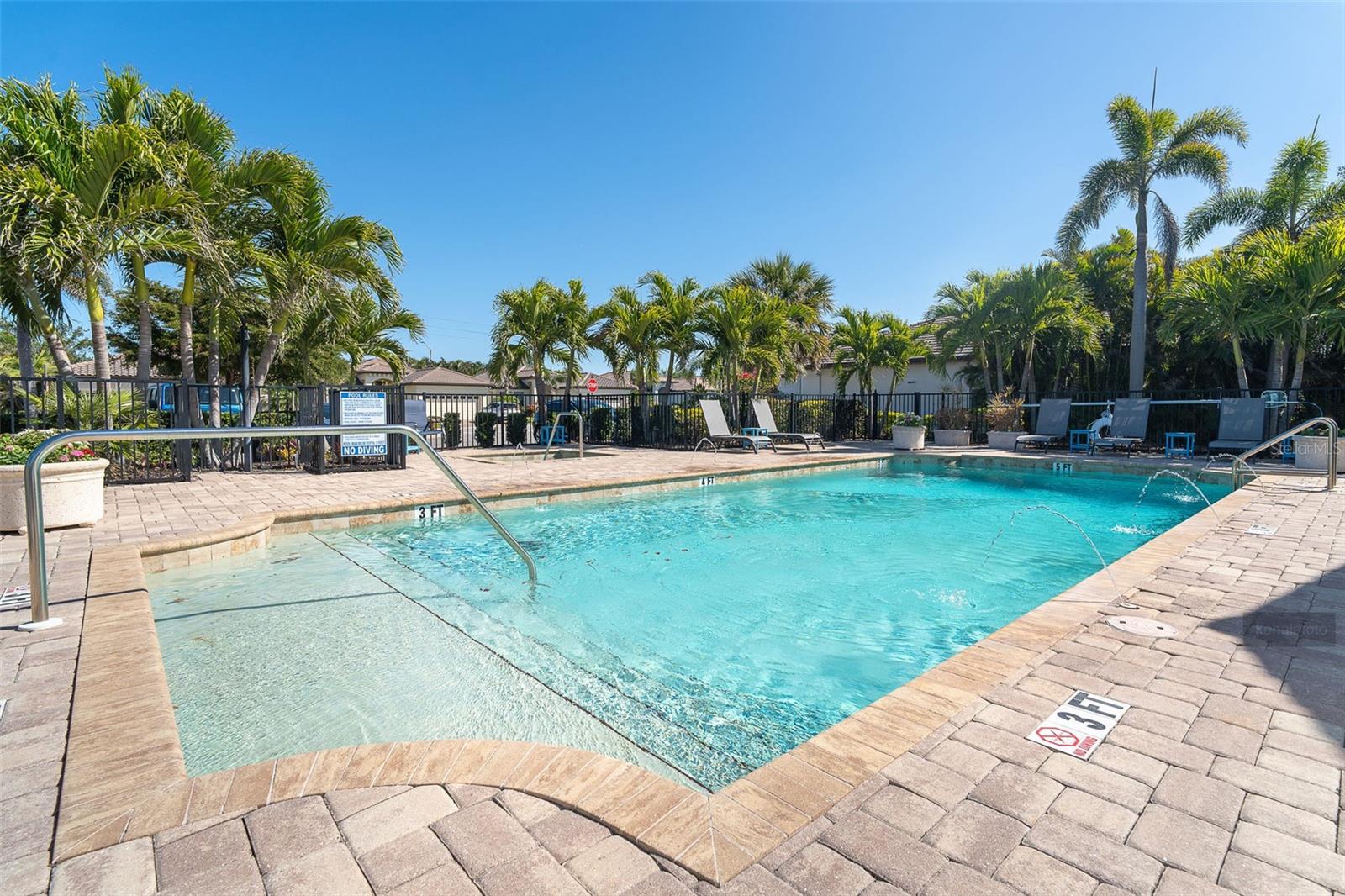 156 NOLEN DR