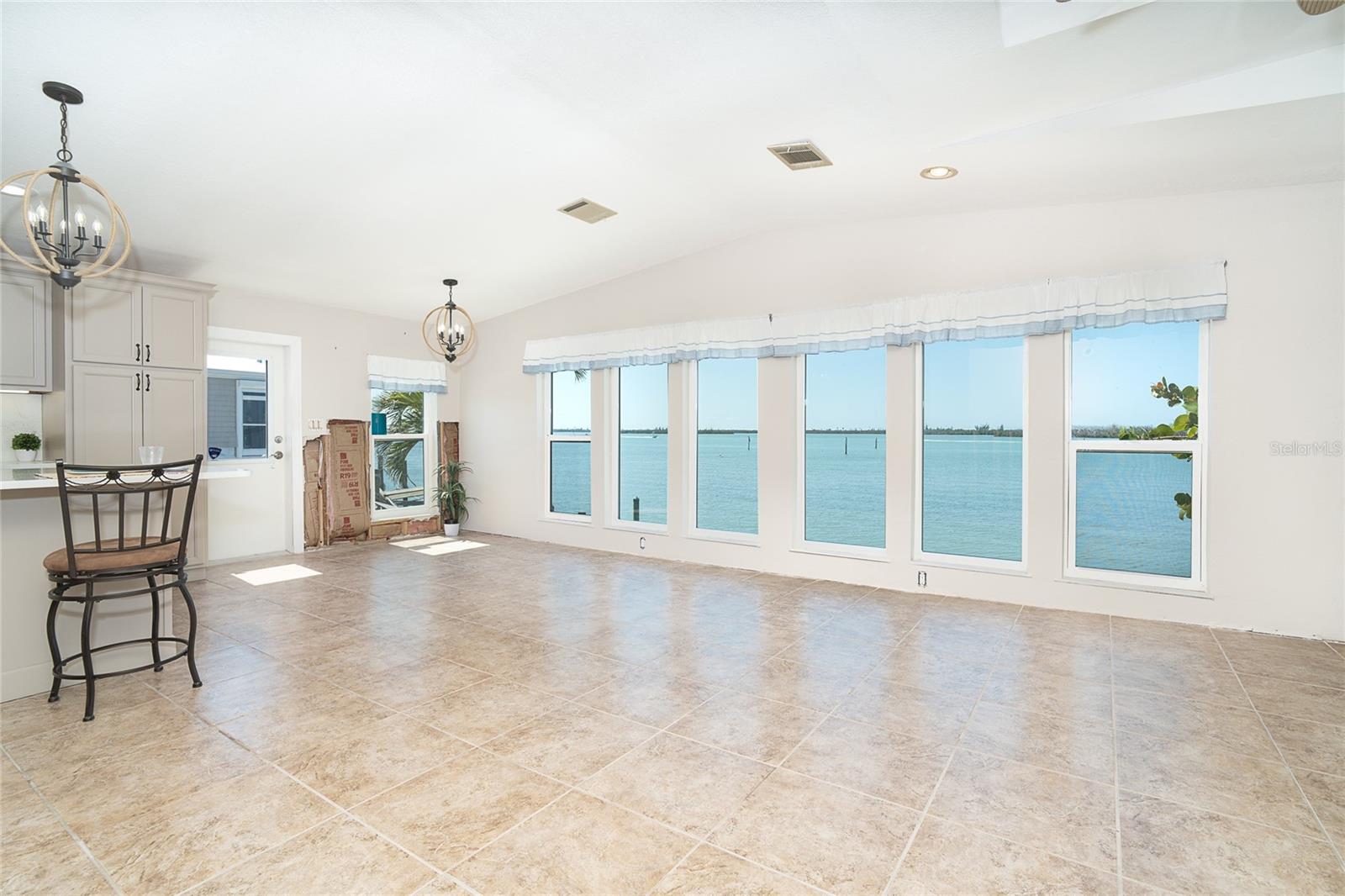7500 PARK POINTE DR #22