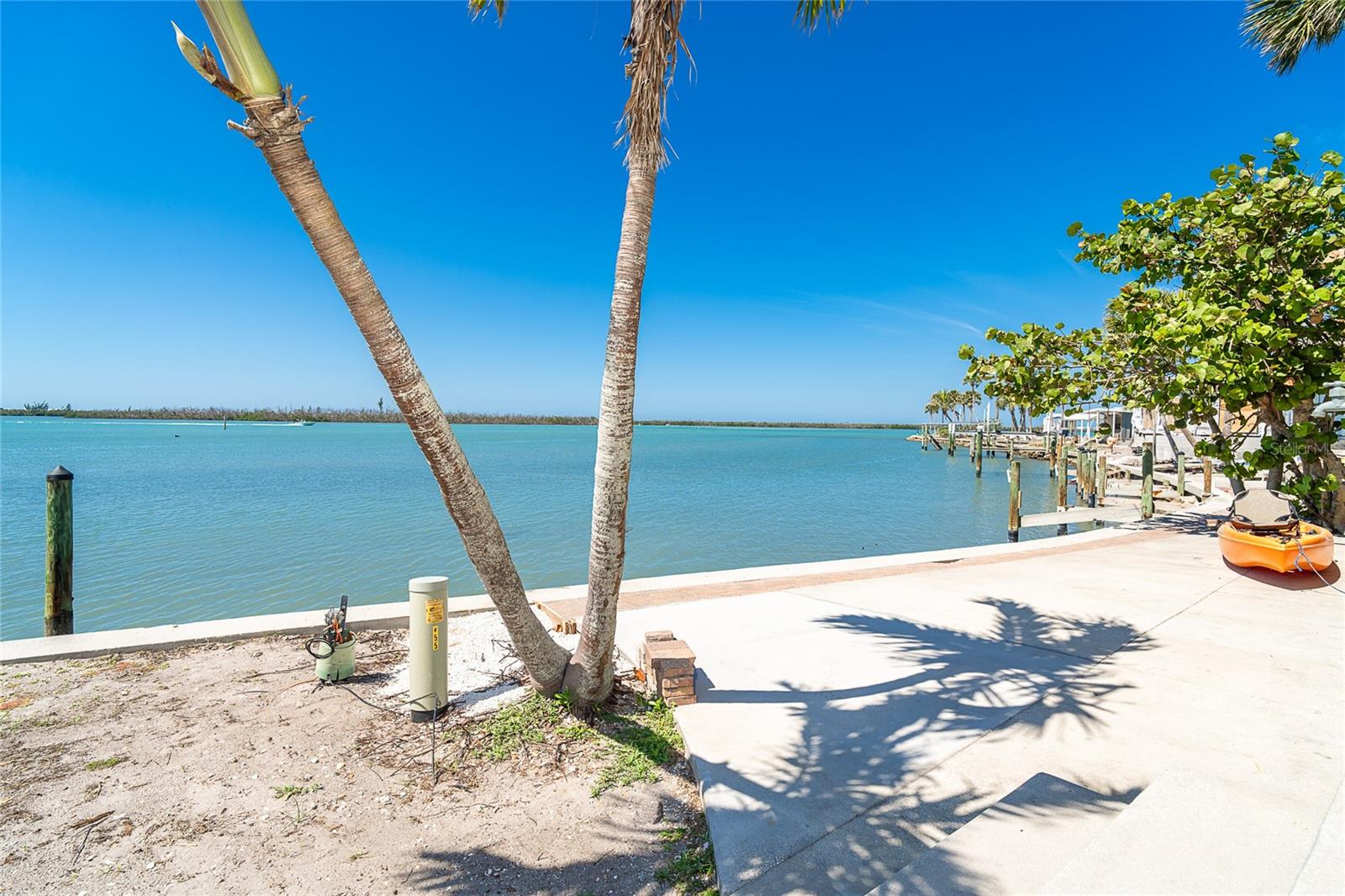7500 PARK POINTE DR #22