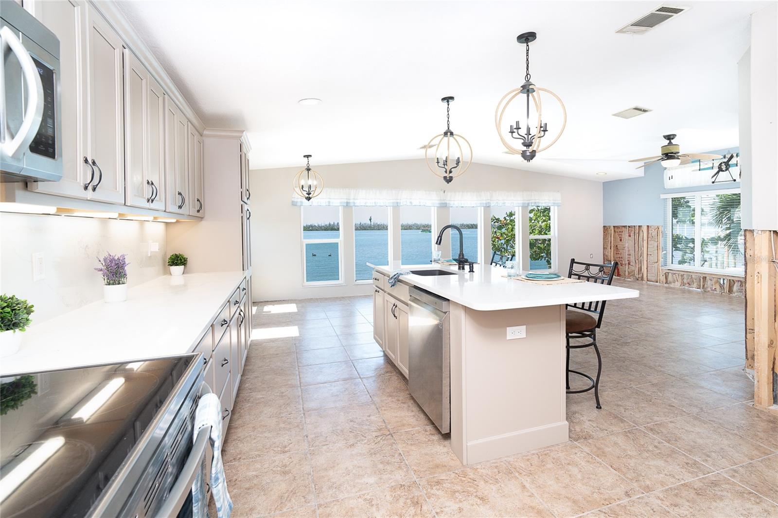 7500 PARK POINTE DR #22