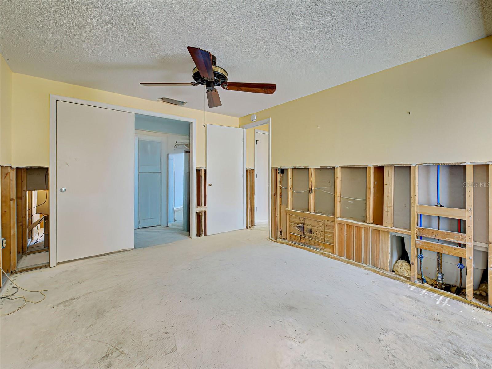 408 S MCCALL RD