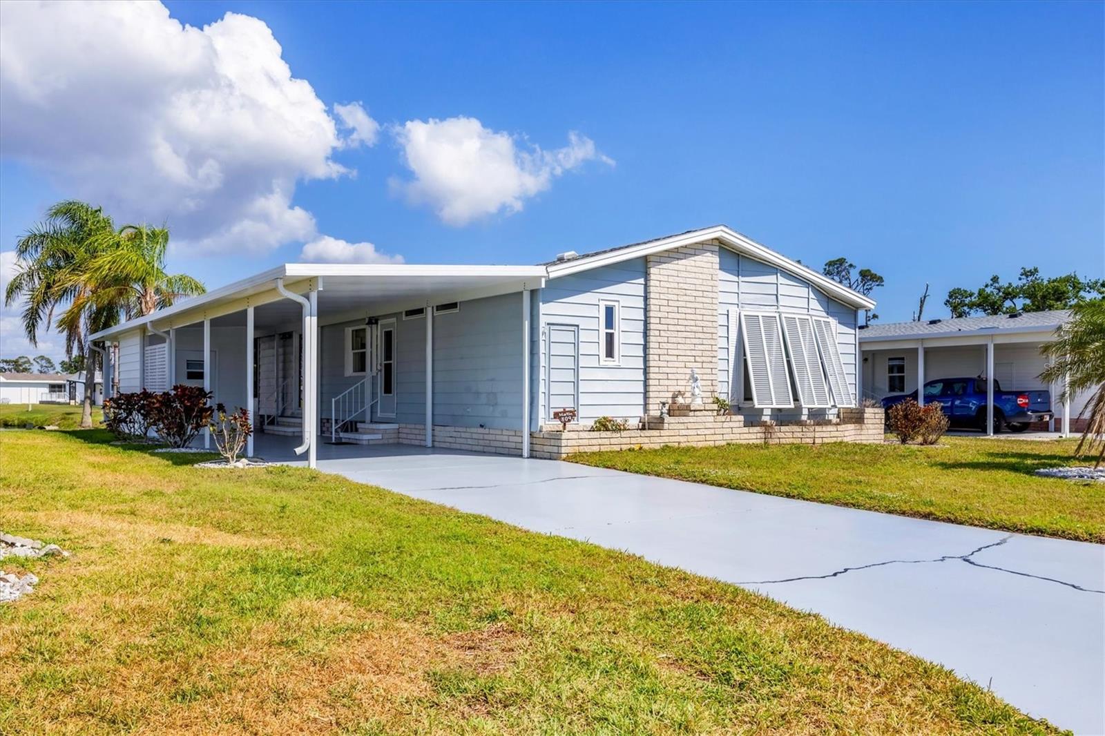 809 TANGERINE WOODS BLVD #215