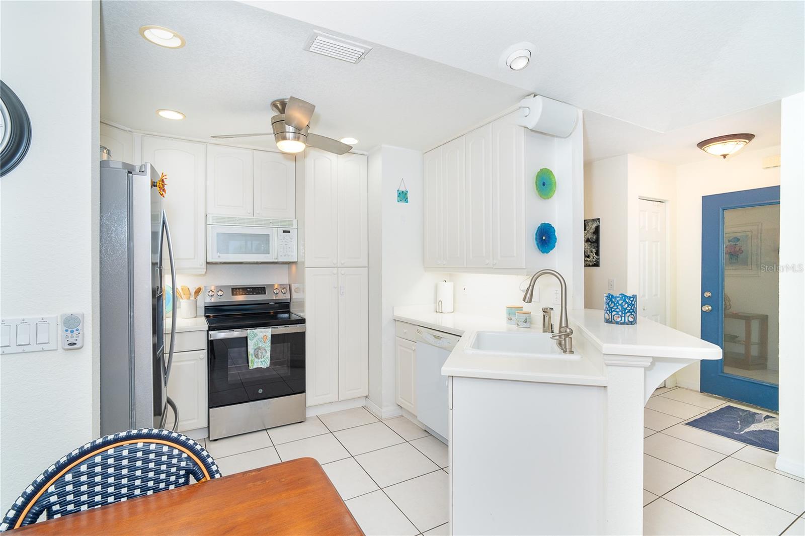130 SAND DOLLAR LN