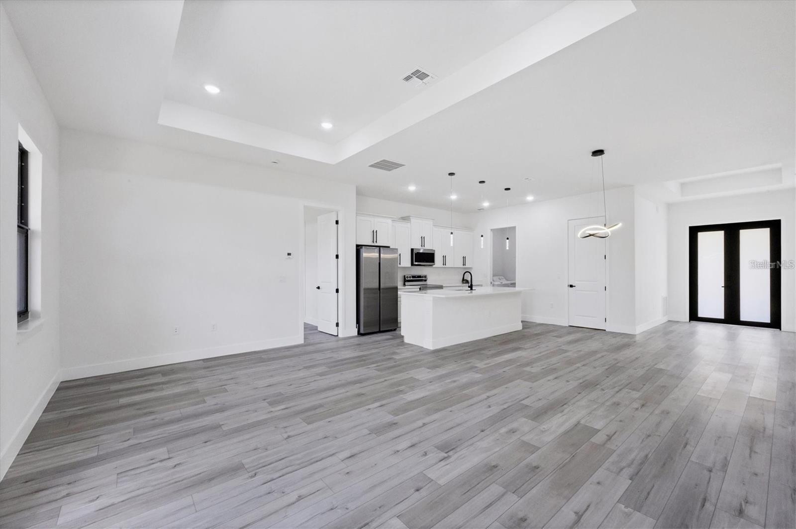 40 GOLFVIEW CT