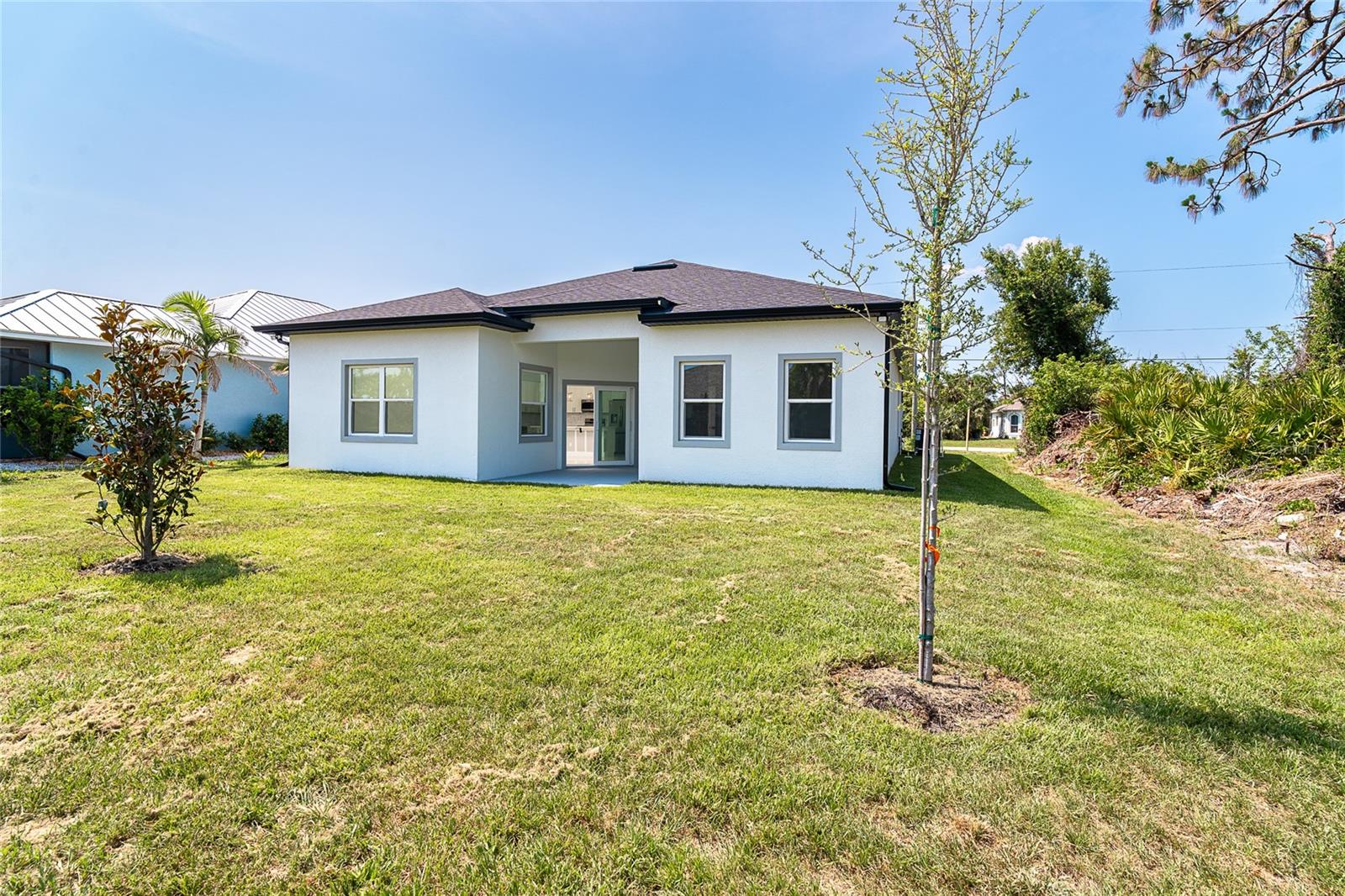 482 SUNSET RD N