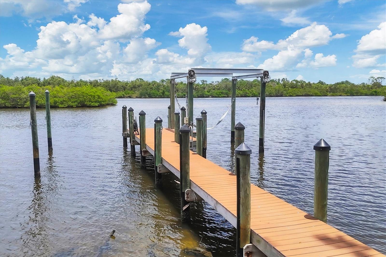 804 N MANASOTA KEY RD