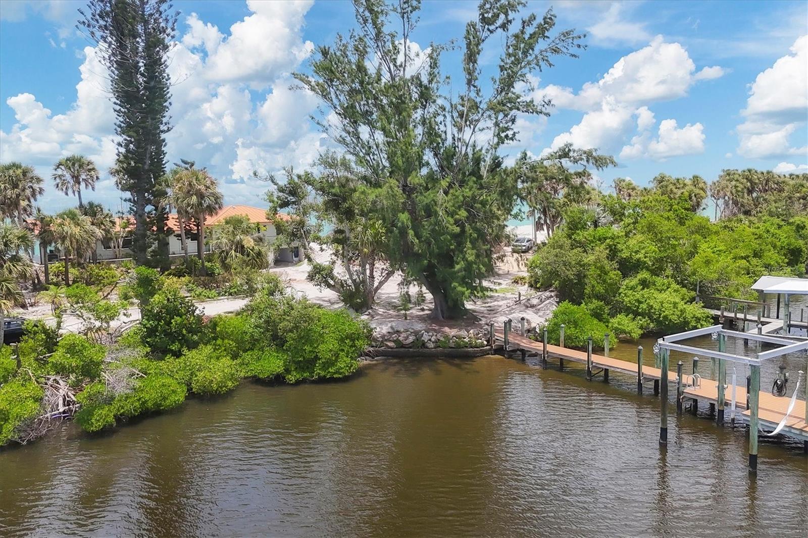 804 N MANASOTA KEY RD