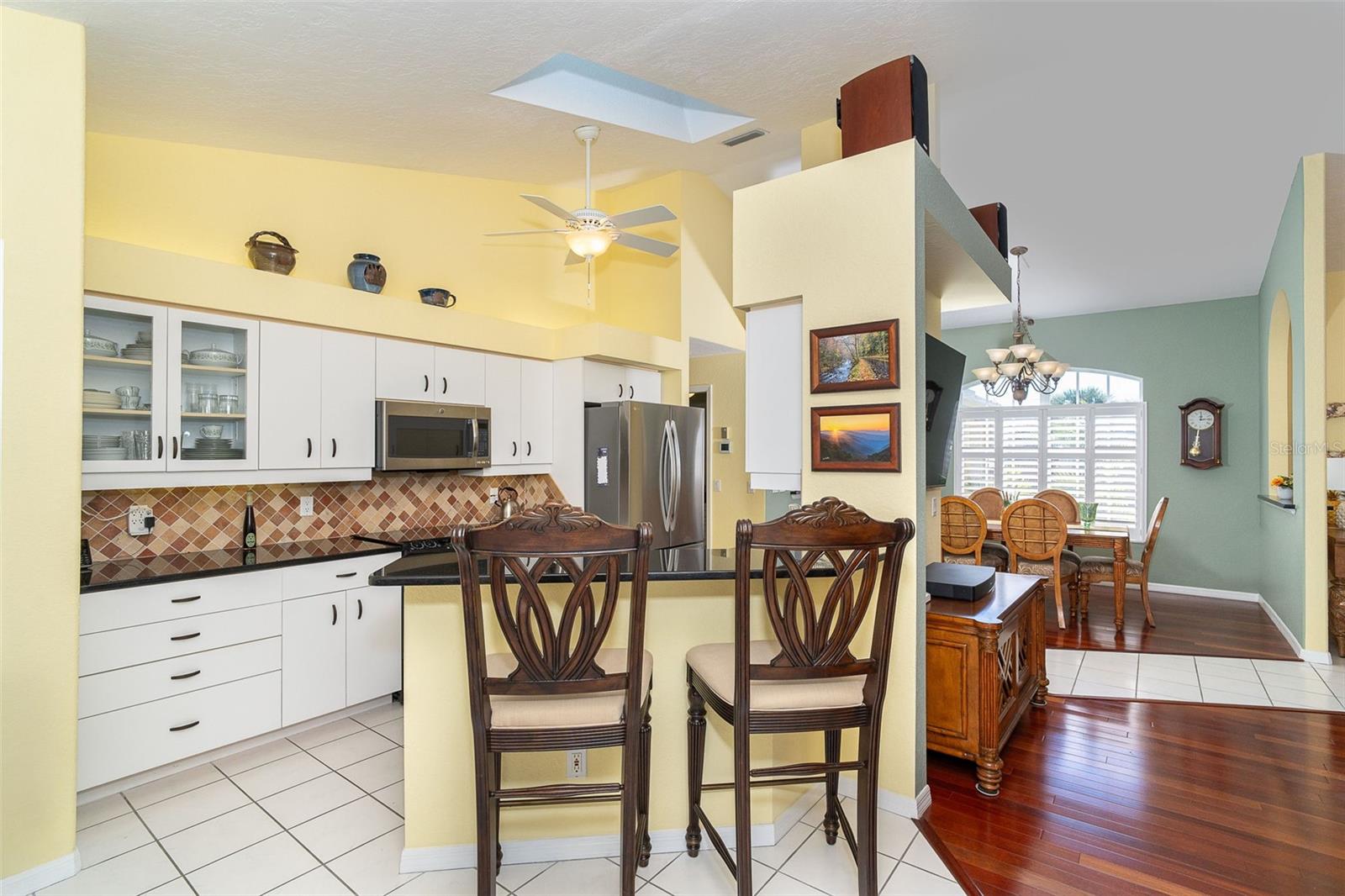 49 PERIMETER DR