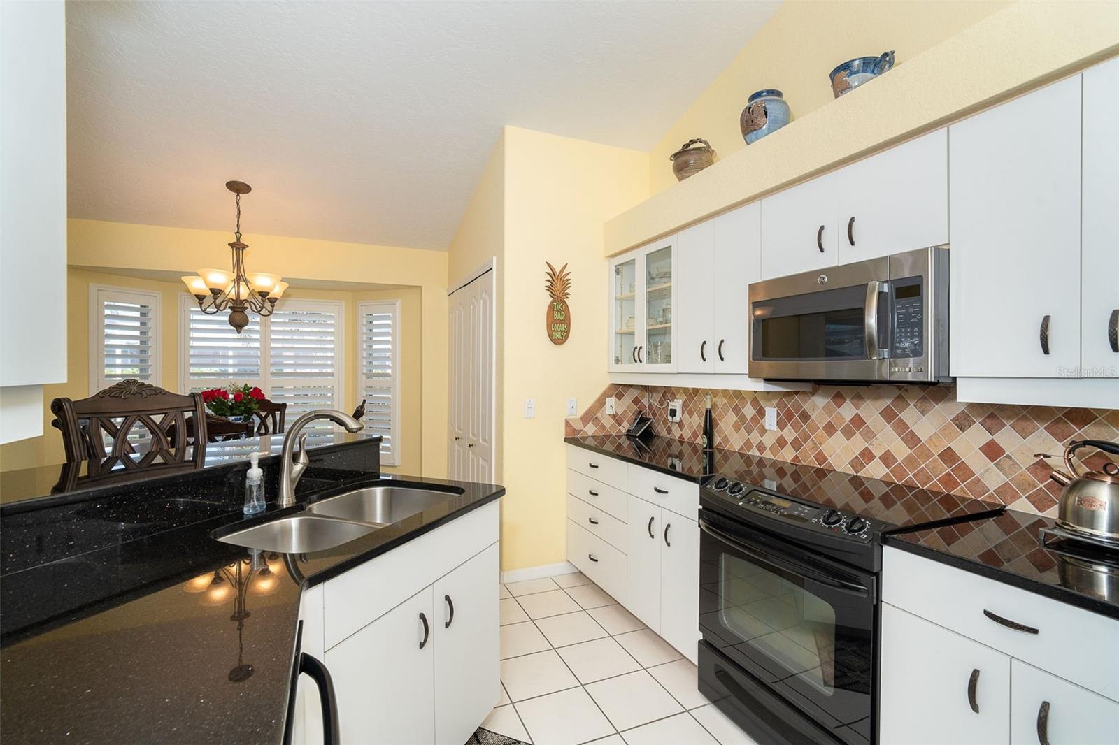 49 PERIMETER DR