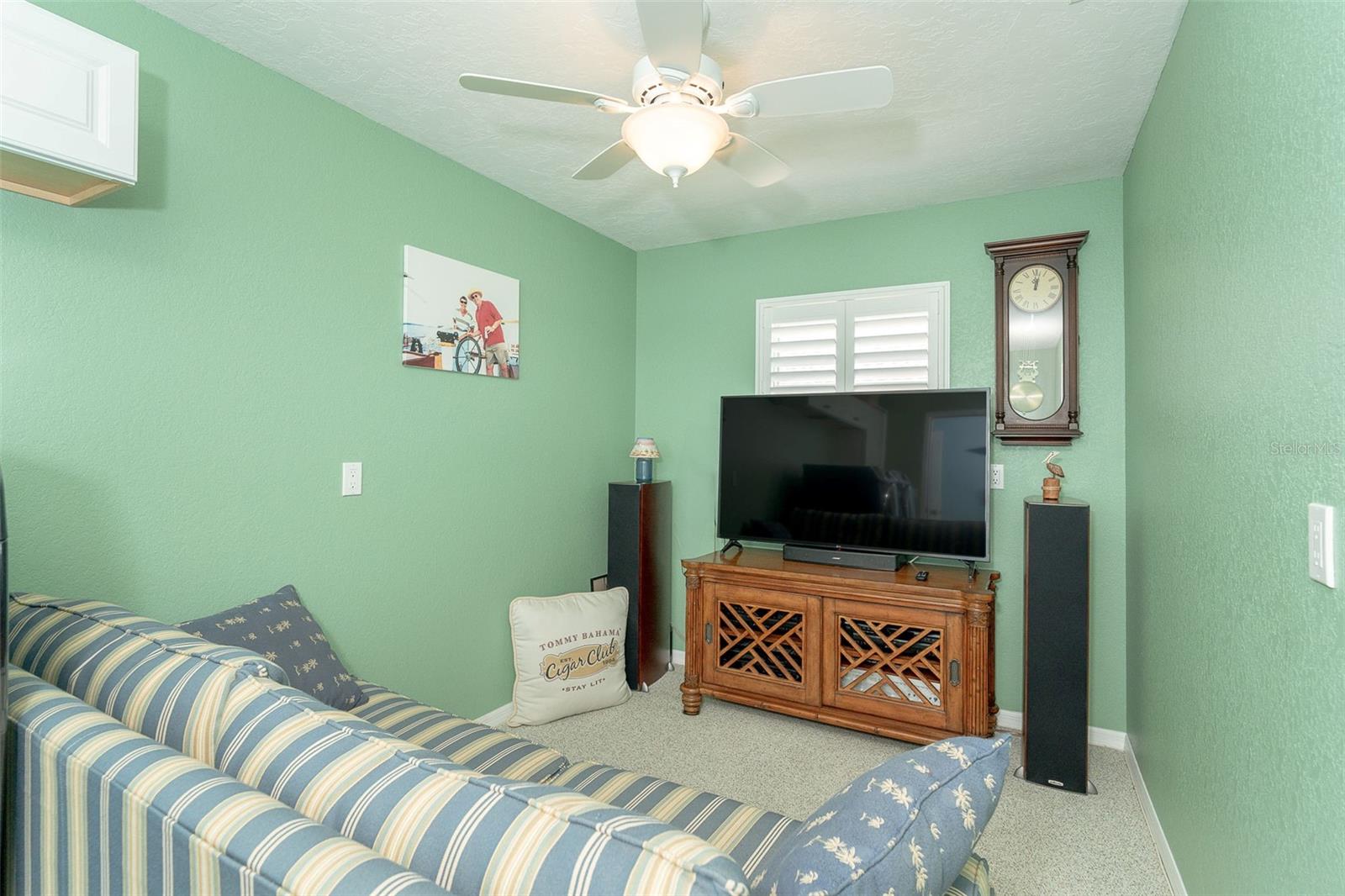 49 PERIMETER DR