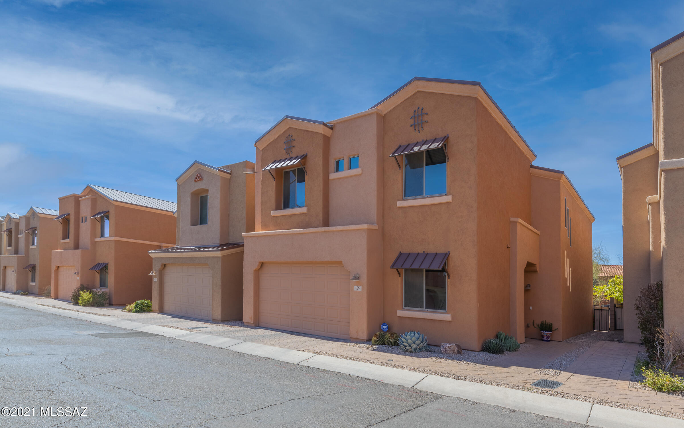 4283 N Golden Ridge Lane