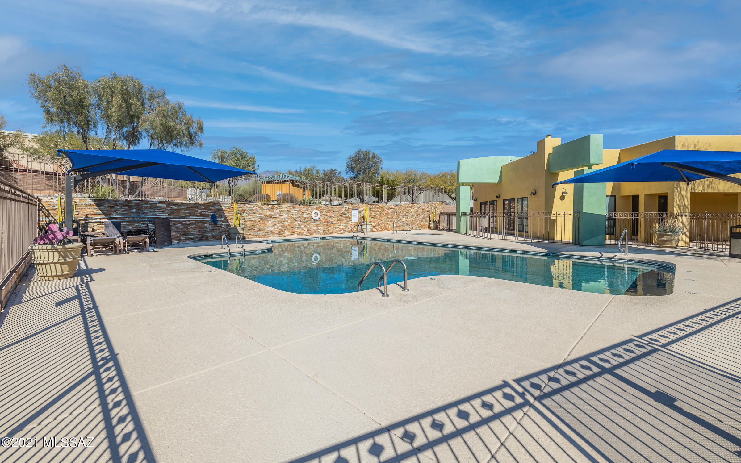 4283 N Golden Ridge Lane