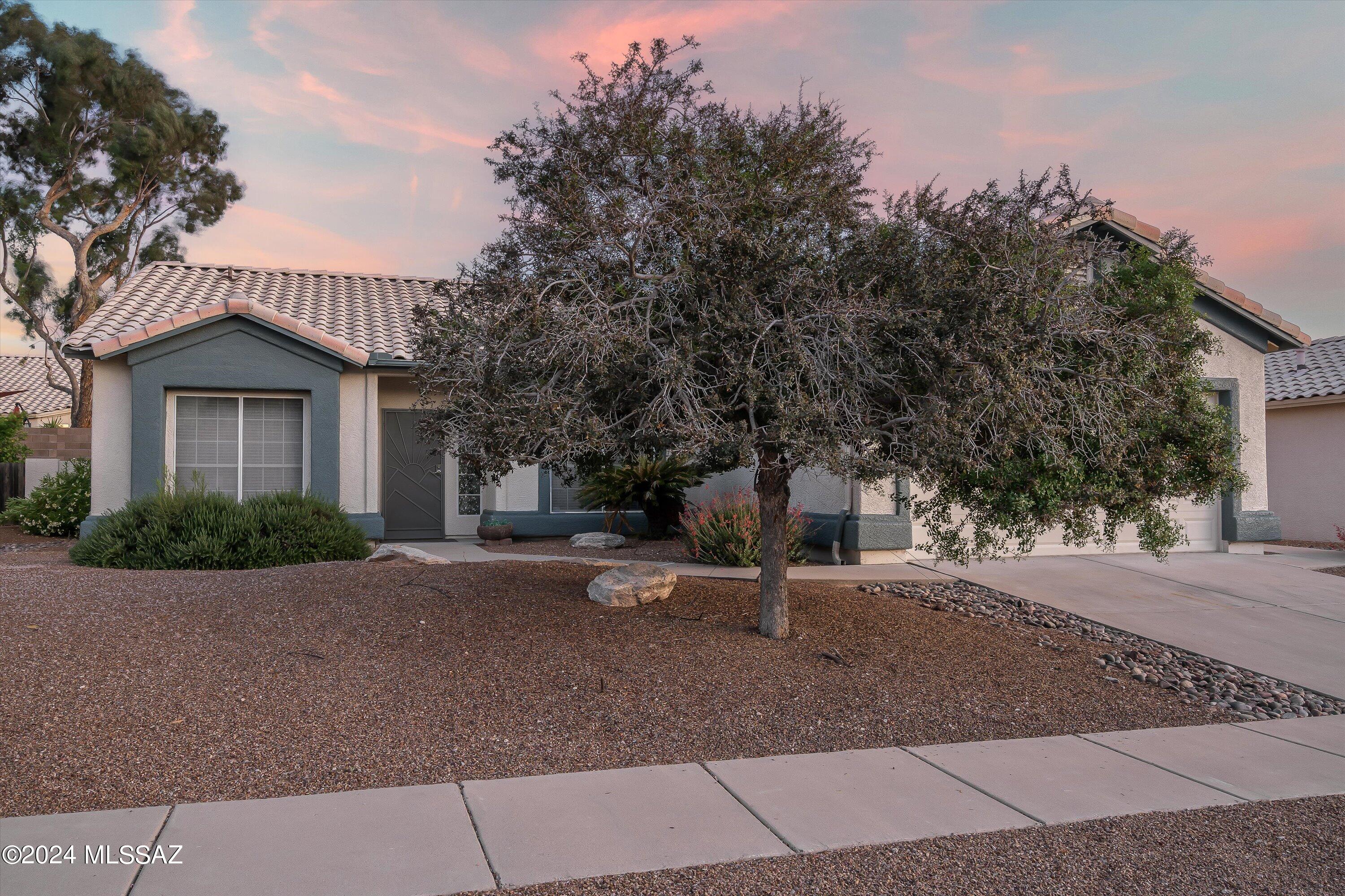 9940 E Coral Reef Way