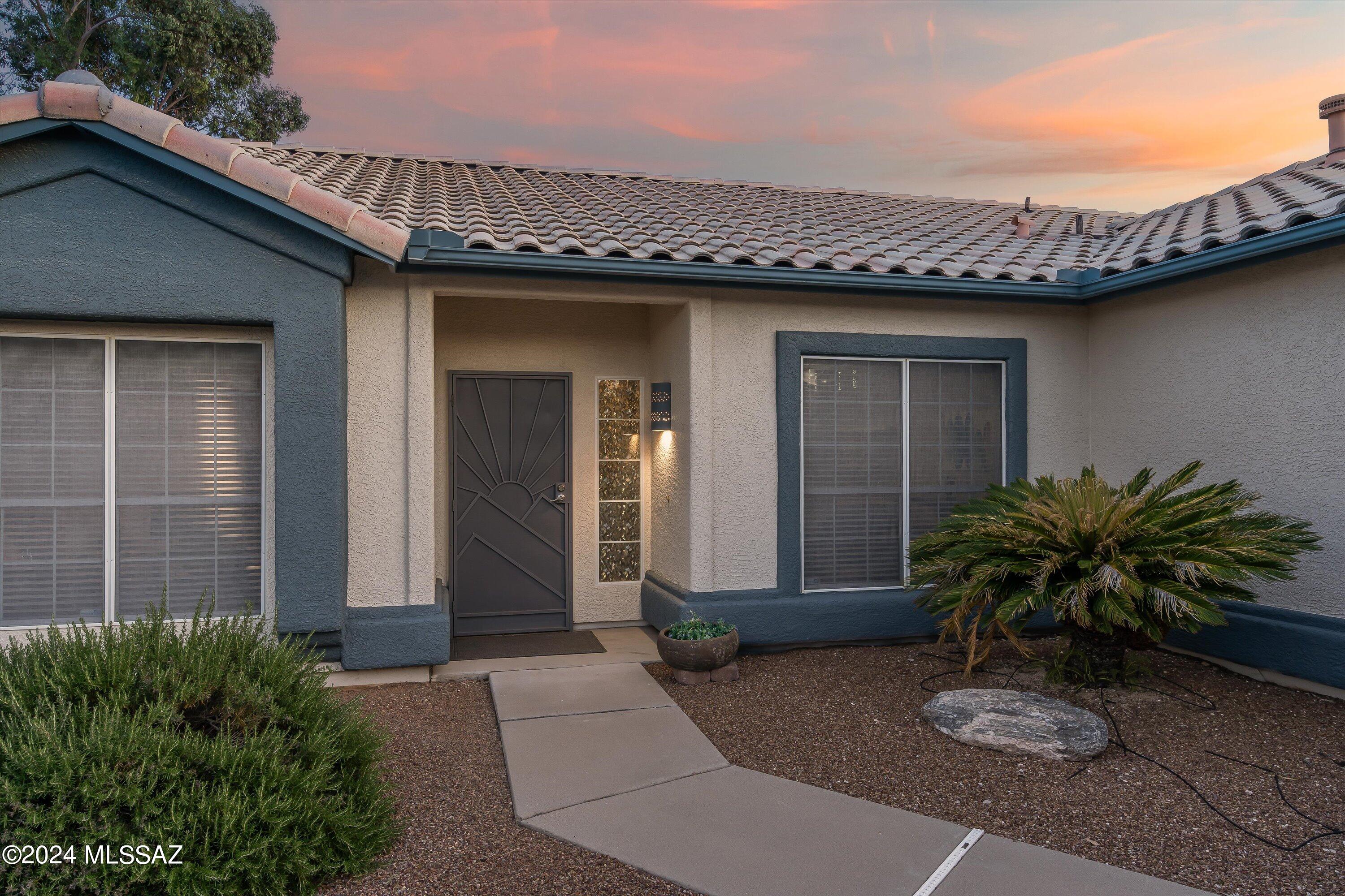 9940 E Coral Reef Way