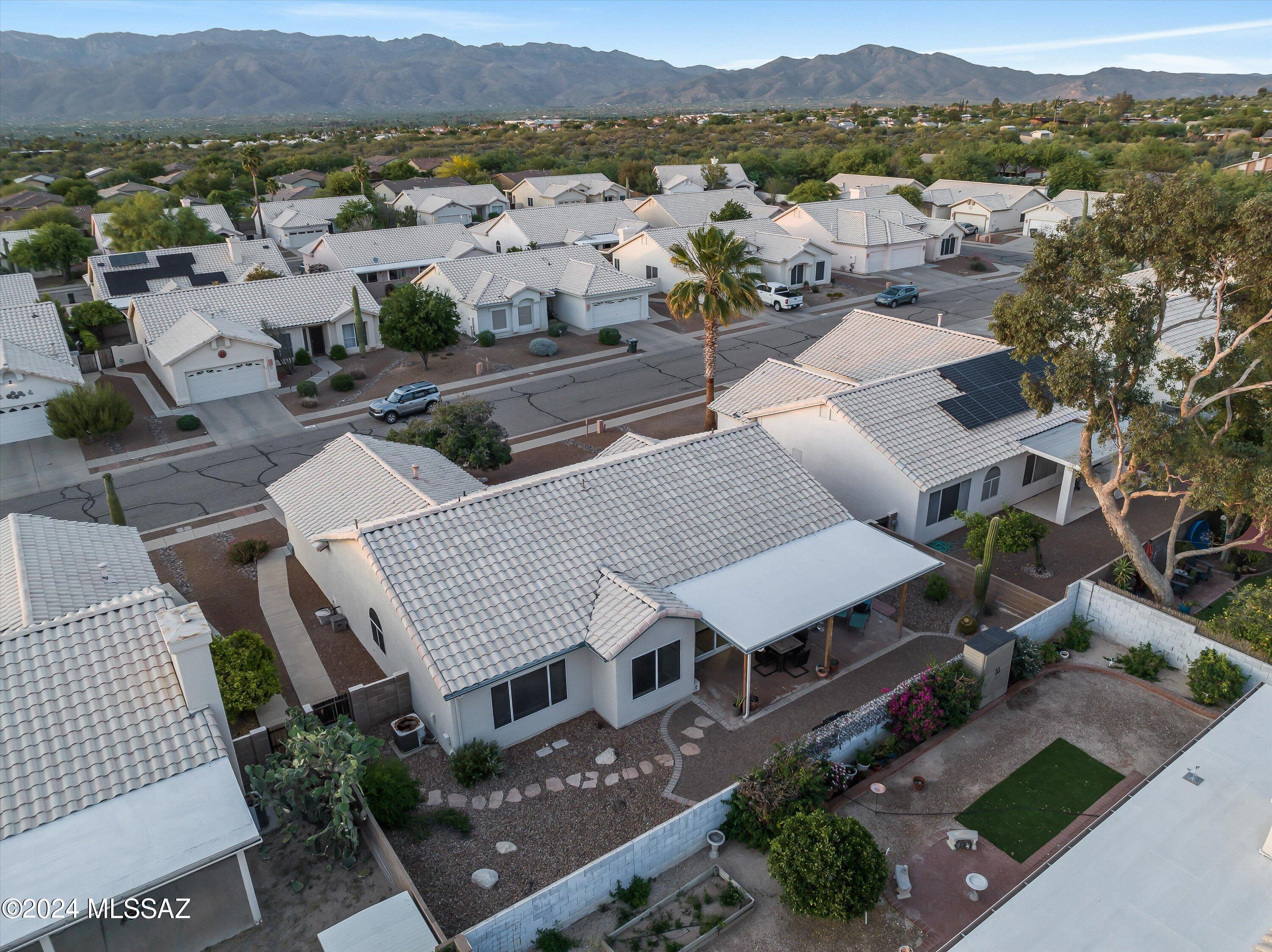 9940 E Coral Reef Way