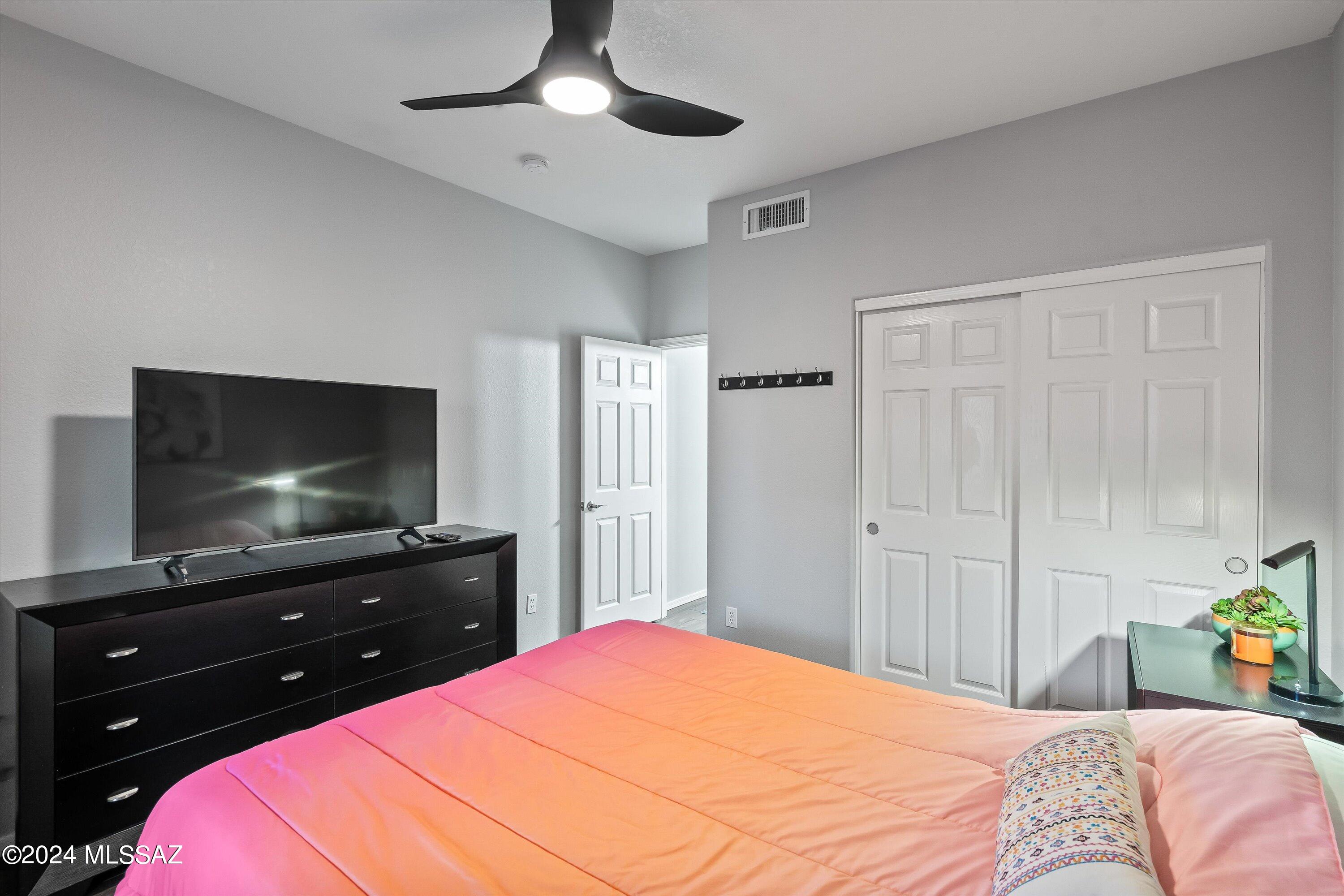 9940 E Coral Reef Way