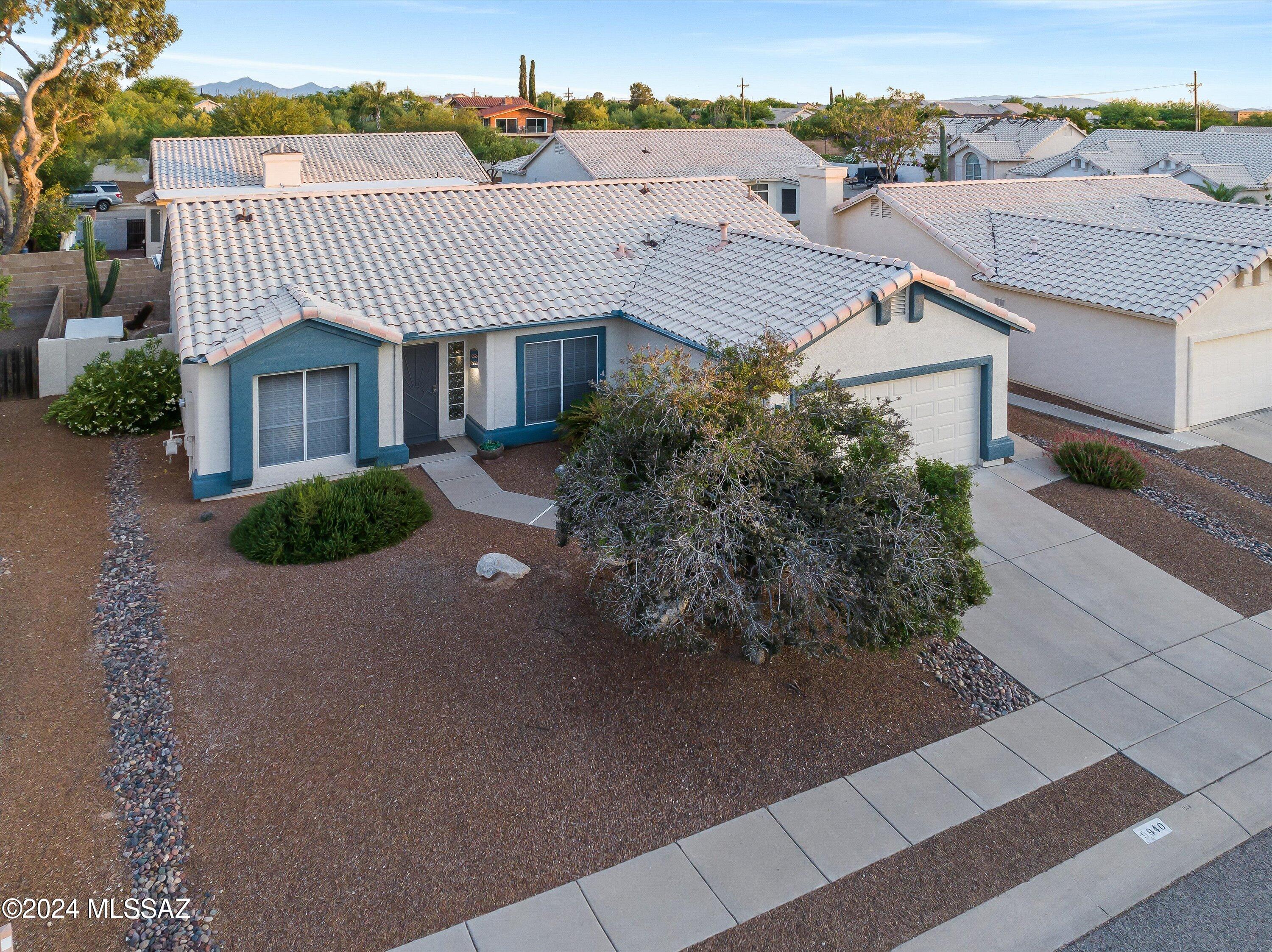 9940 E Coral Reef Way